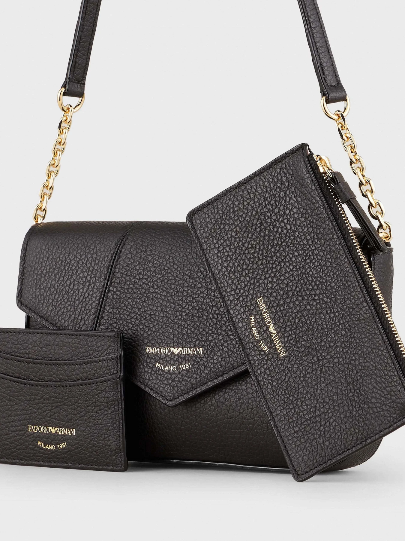 Сумки Emporio Armani модель Y3B195-Y350B-80001 Сумки Emporio Armani модель Y3B195-Y350B-80001 Фото