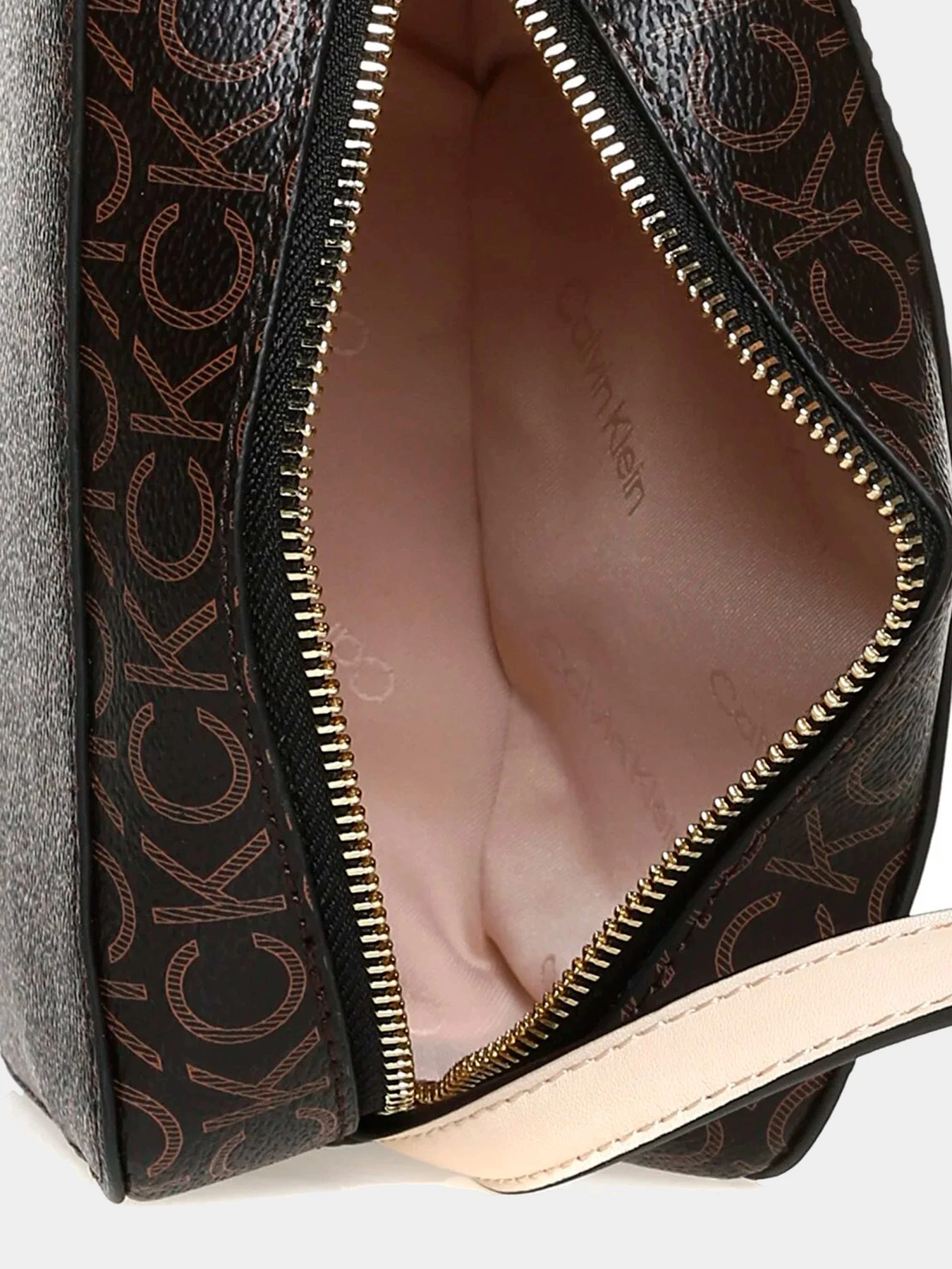 Сумки Calvin Klein модель K60K610294-0HD Сумки Calvin Klein модель K60K610294-0HD Фото