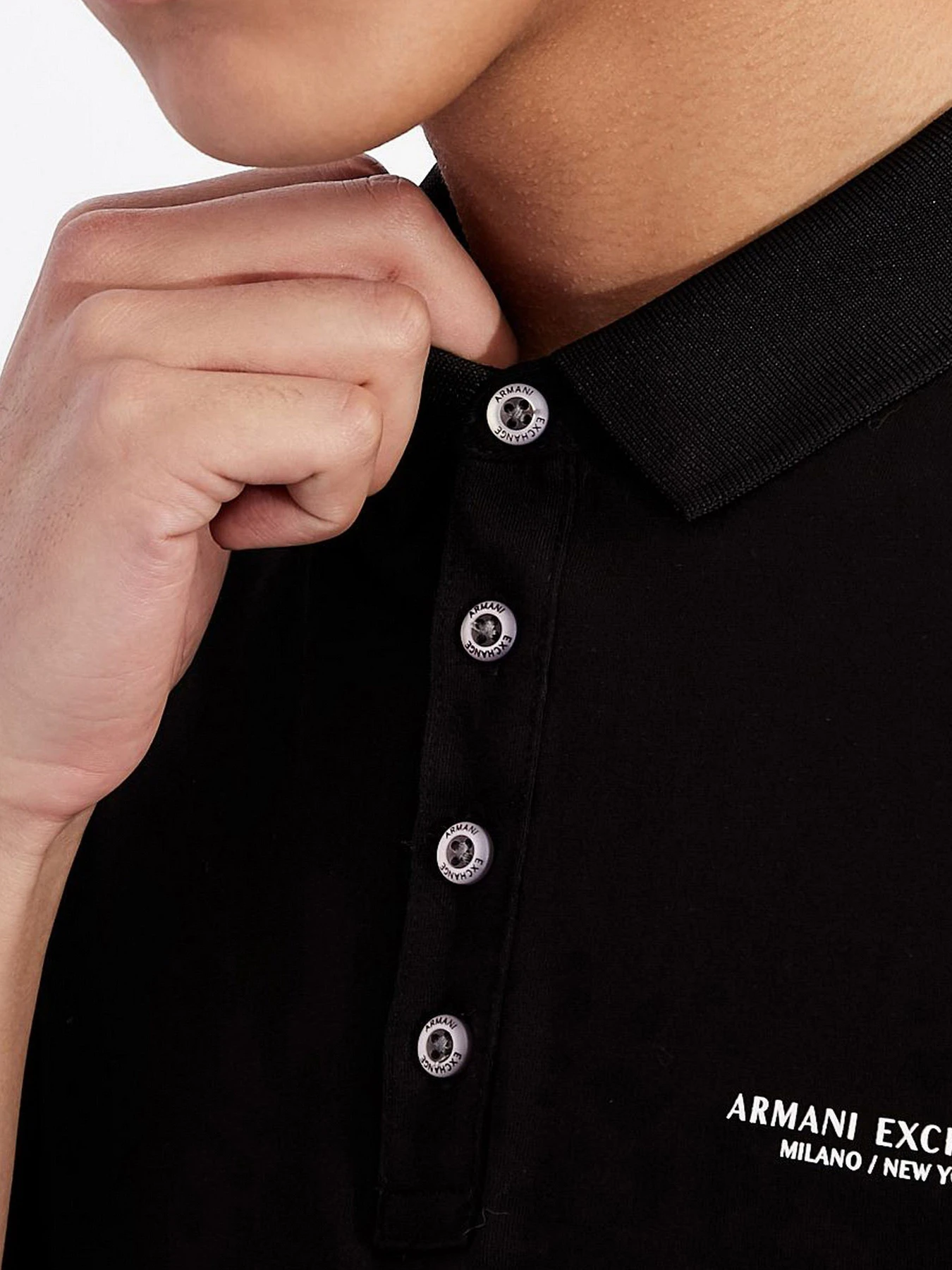 Футболки и поло Armani Exchange модель 8NZF80-Z8H4Z-1200 Фото