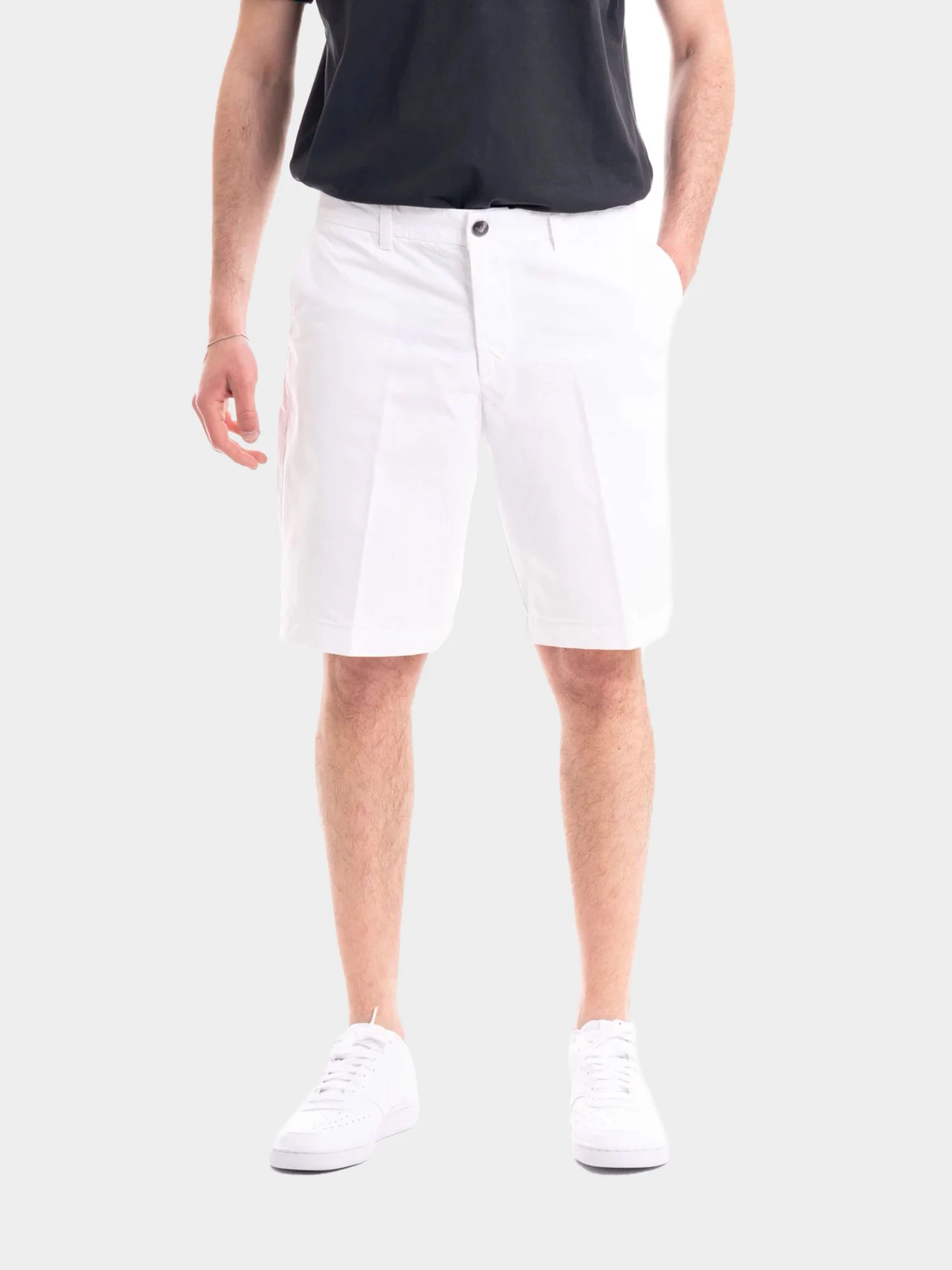 Шорты Emporio Armani модель 211824-3R471-00010 Шорты Emporio Armani модель 211824-3R471-00010 Фото