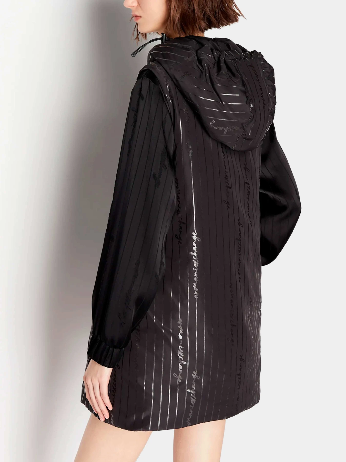 Куртки и дубленки Armani Exchange модель 6RYQ06-YN1MZ-02EL Куртки и дубленки Armani Exchange модель 6RYQ06-YN1MZ-02EL Фото