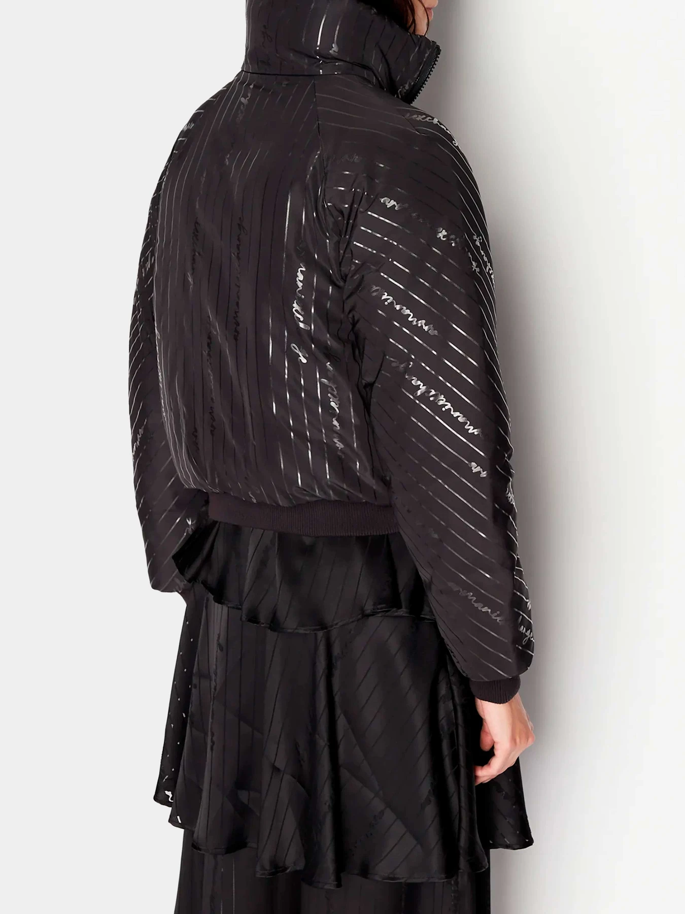 Куртки и дубленки Armani Exchange модель 6RYB06-YN1MZ-02EL Куртки и дубленки Armani Exchange модель 6RYB06-YN1MZ-02EL Фото