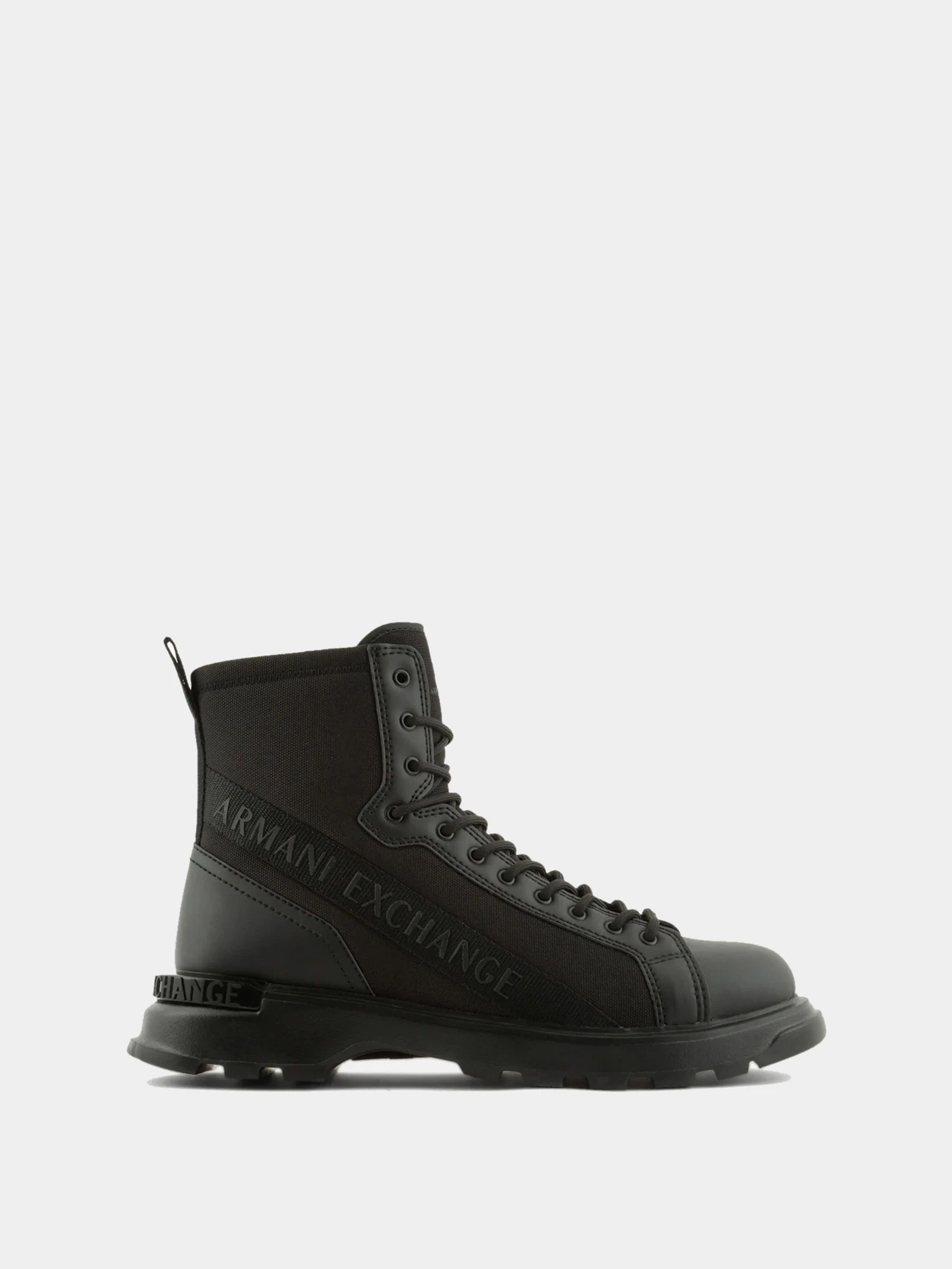 Ботинки и сапоги Armani Exchange модель XUM011-XV614-K001 Ботинки и сапоги Armani Exchange модель XUM011-XV614-K001 Фото
