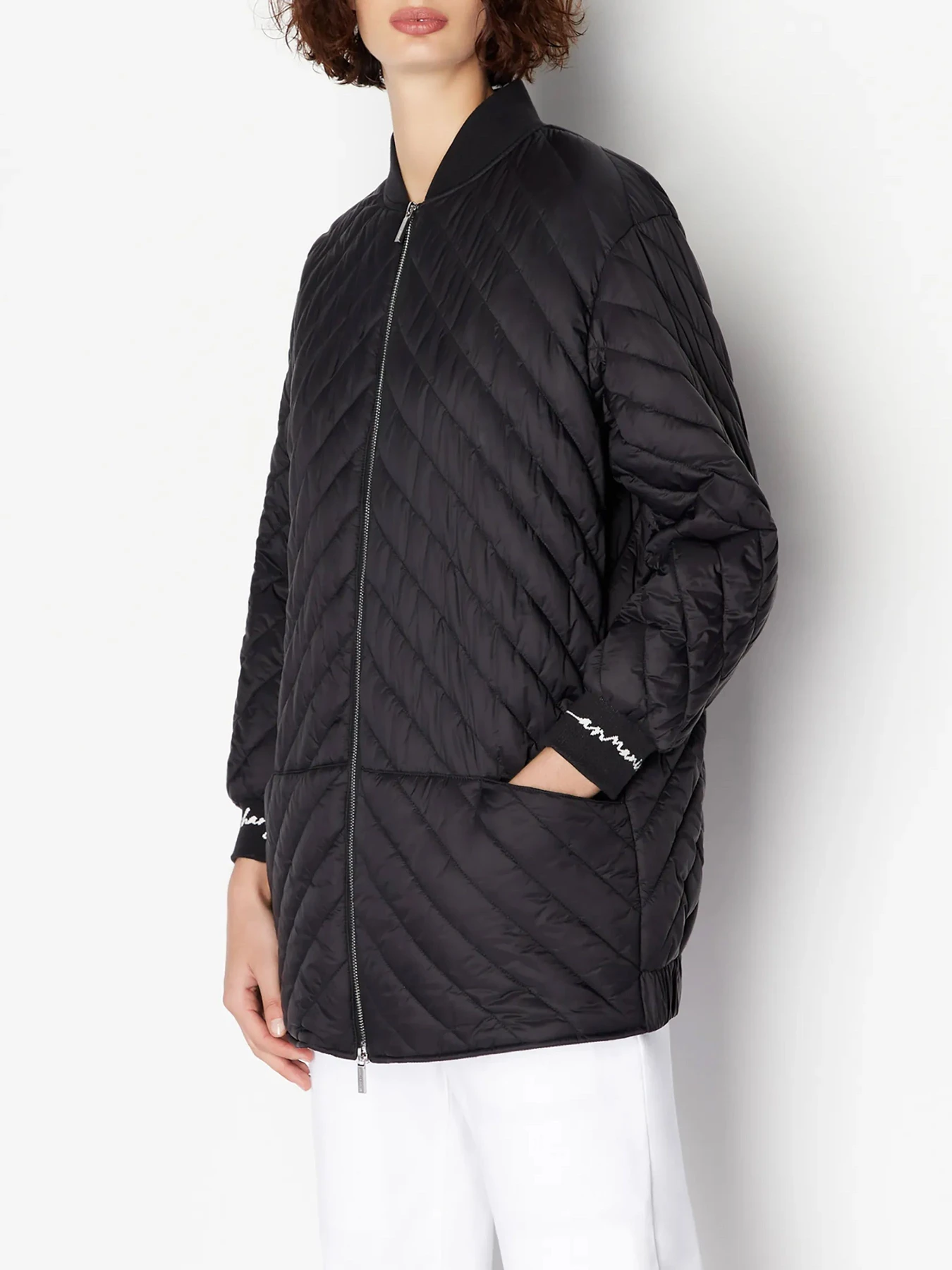 Куртки и дубленки Armani Exchange модель 6RYK03-YNVUZ-1200 Куртки и дубленки Armani Exchange модель 6RYK03-YNVUZ-1200 Фото
