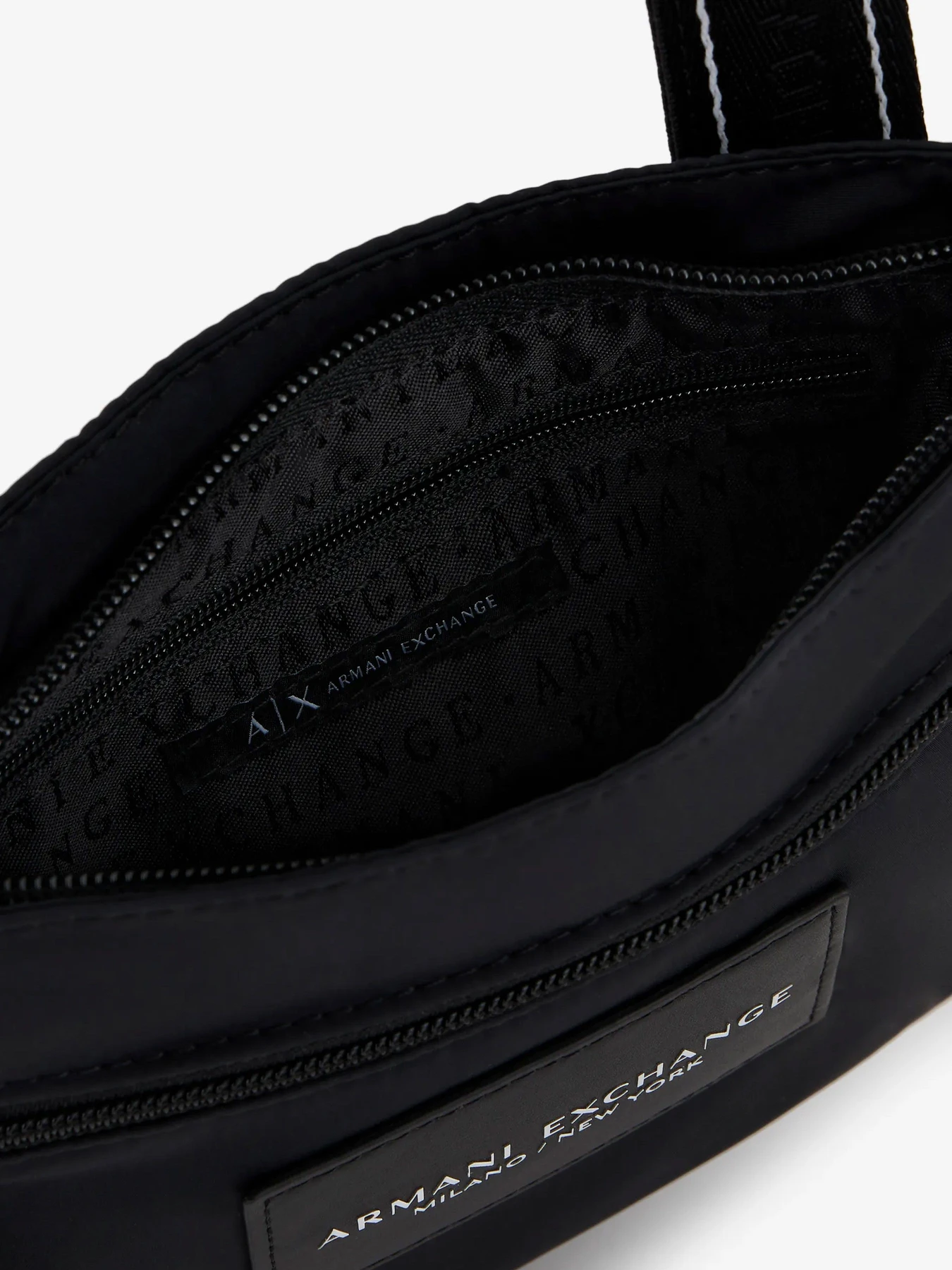 Сумки Armani Exchange модель 952460-3F883-00020 Фото