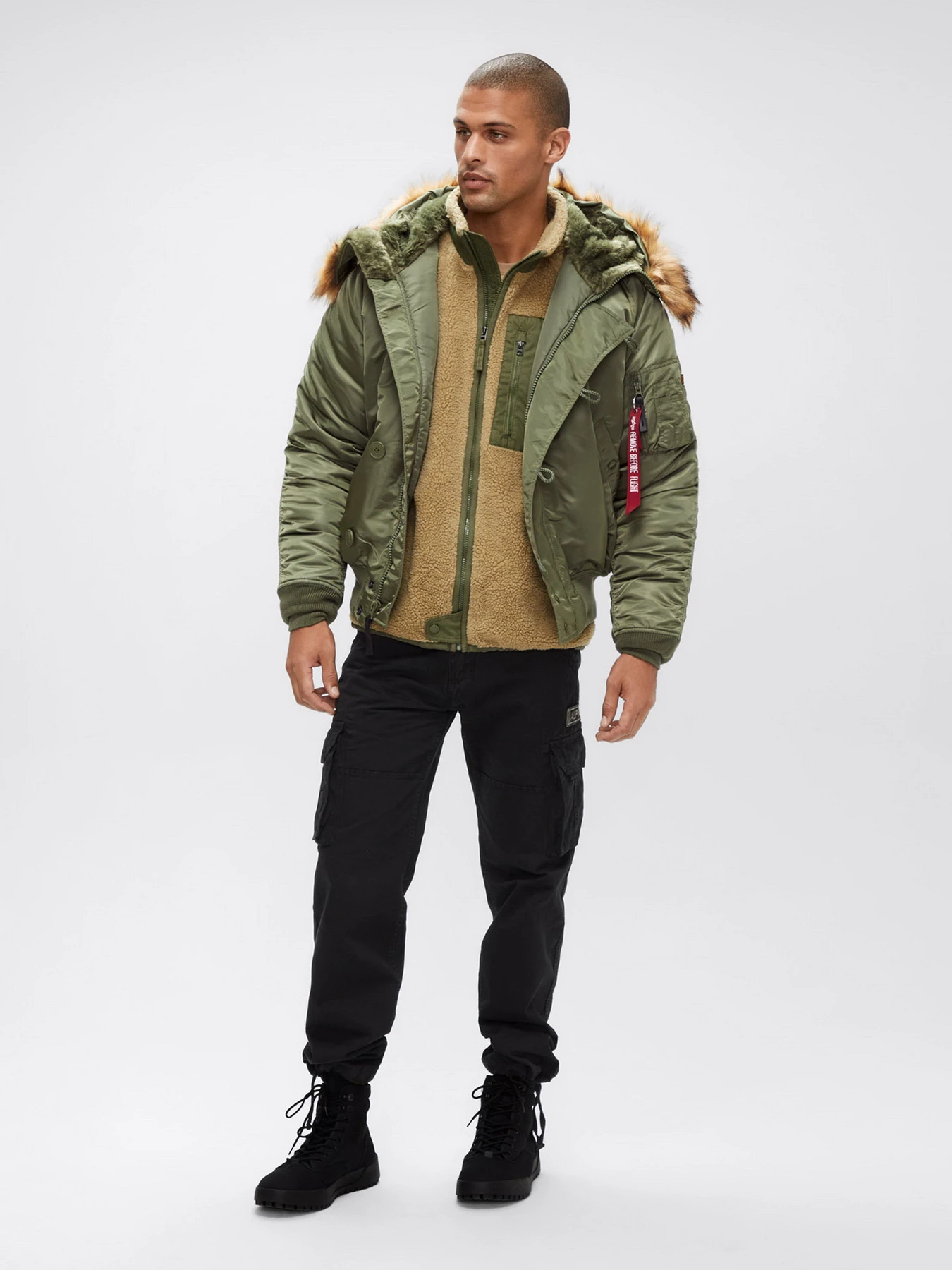 Куртки и дубленки Alpha Industries модель MJN30000C1_310 Куртки и дубленки Alpha Industries модель MJN30000C1_310 Фото