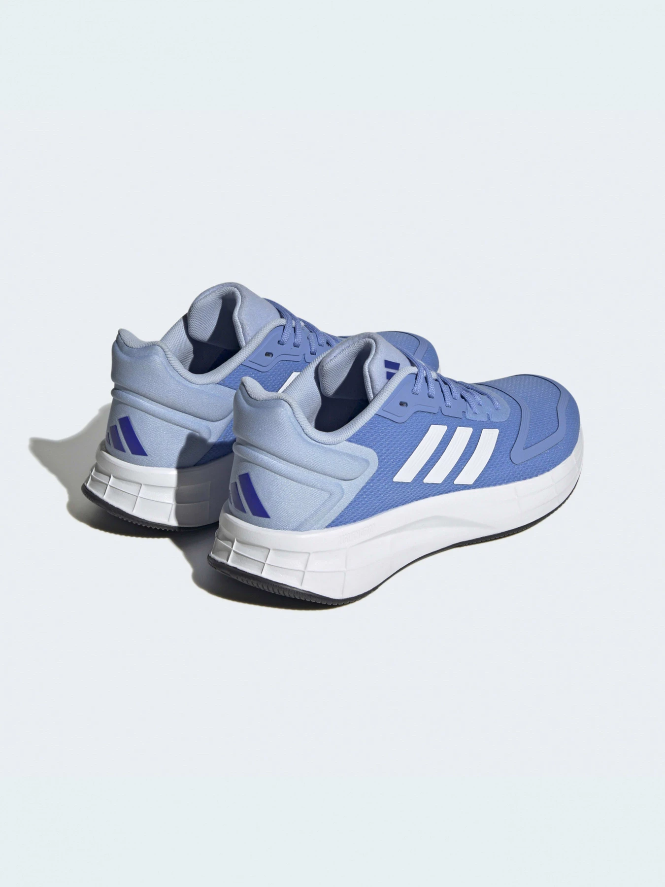 Кроссовки Adidas модель HQ4131 Кроссовки Adidas модель HQ4131 Фото