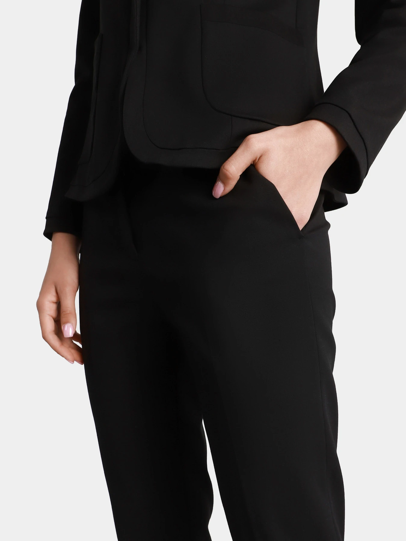 Брюки Emporio Armani модель 3K2P63-2NYSZ-0999 Брюки Emporio Armani модель 3K2P63-2NYSZ-0999 Фото