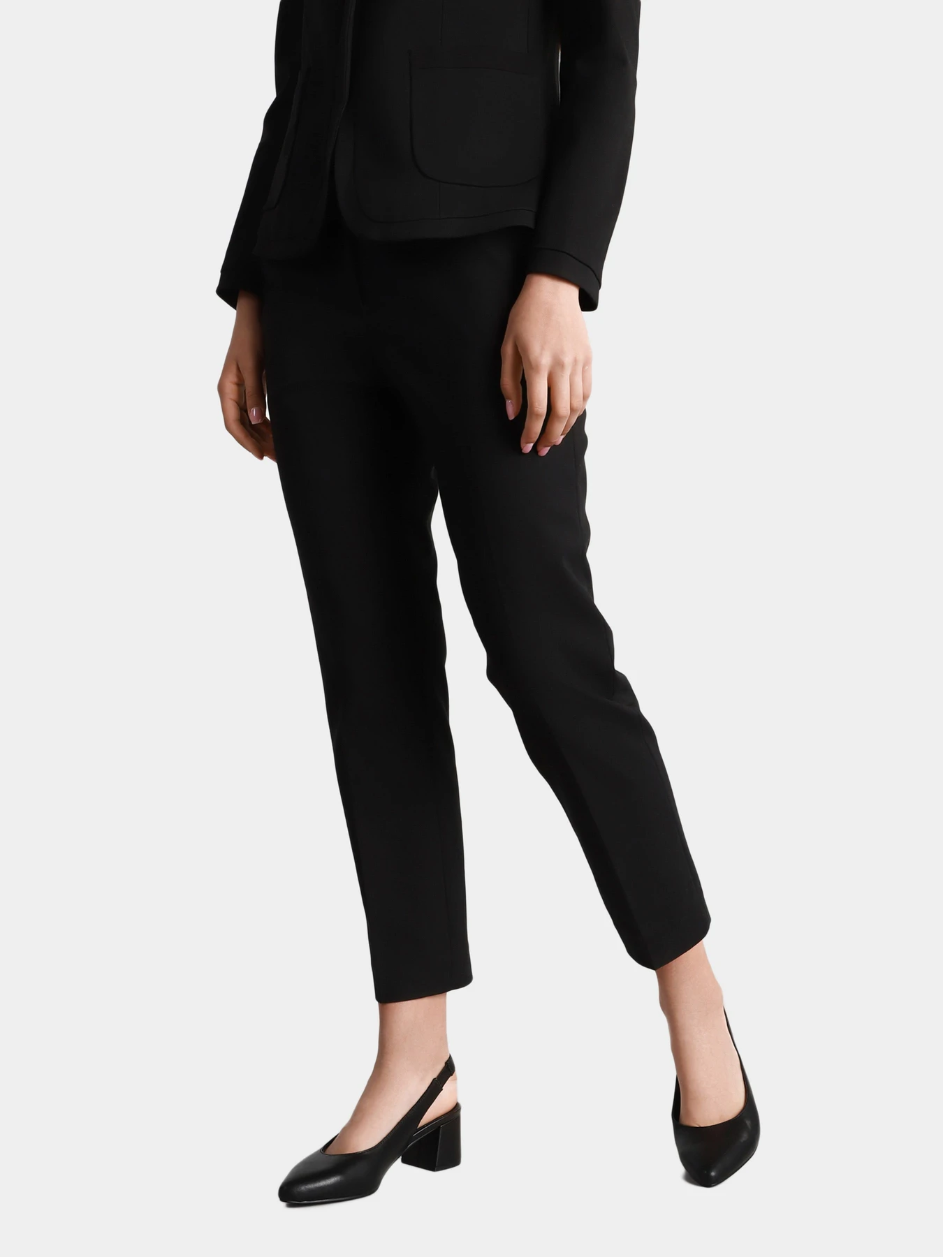 Брюки Emporio Armani модель 3K2P63-2NYSZ-0999 Брюки Emporio Armani модель 3K2P63-2NYSZ-0999 Фото