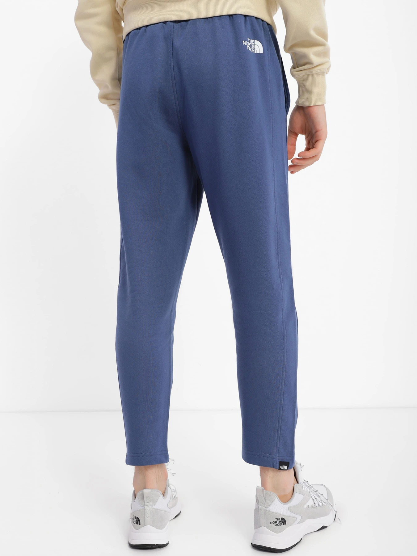 Брюки The North Face модель NF0A4M7LHDC1 Брюки The North Face модель NF0A4M7LHDC1 Фото