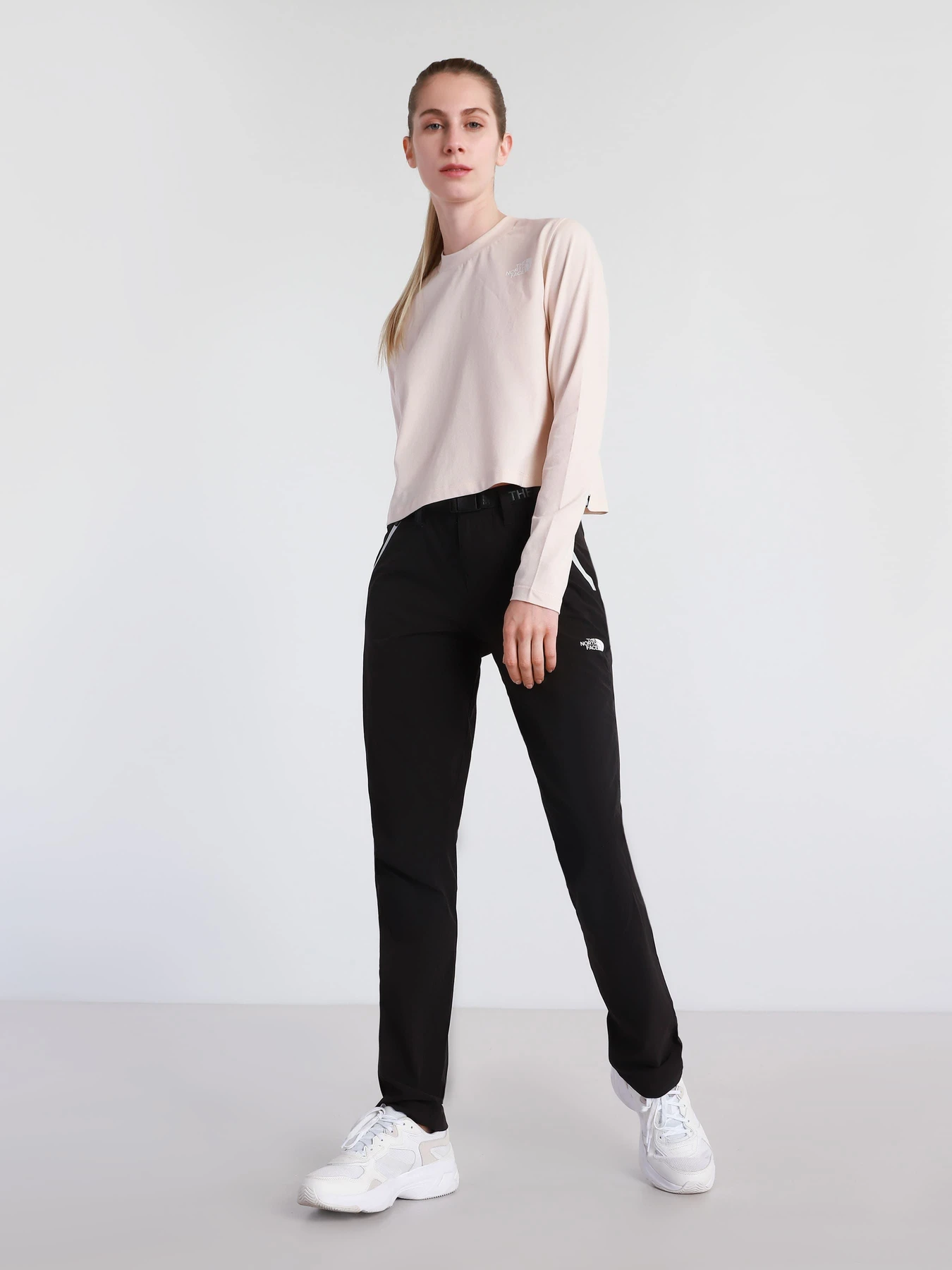 Брюки The North Face модель NF0A3VF8KY41 Брюки The North Face модель NF0A3VF8KY41 Фото