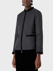 Куртки и дубленки Emporio Armani модель 8N2B01-2NKBZ-0999 Фото