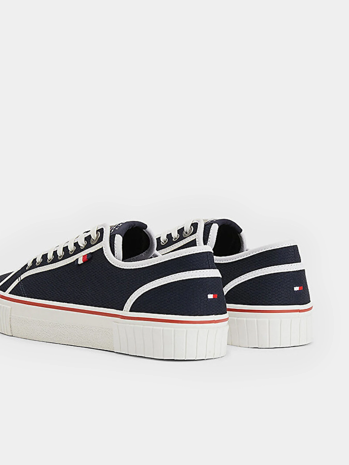 Кроссовки Tommy Hilfiger модель FM0FM04081-DW5 Кроссовки Tommy Hilfiger модель FM0FM04081-DW5 Фото