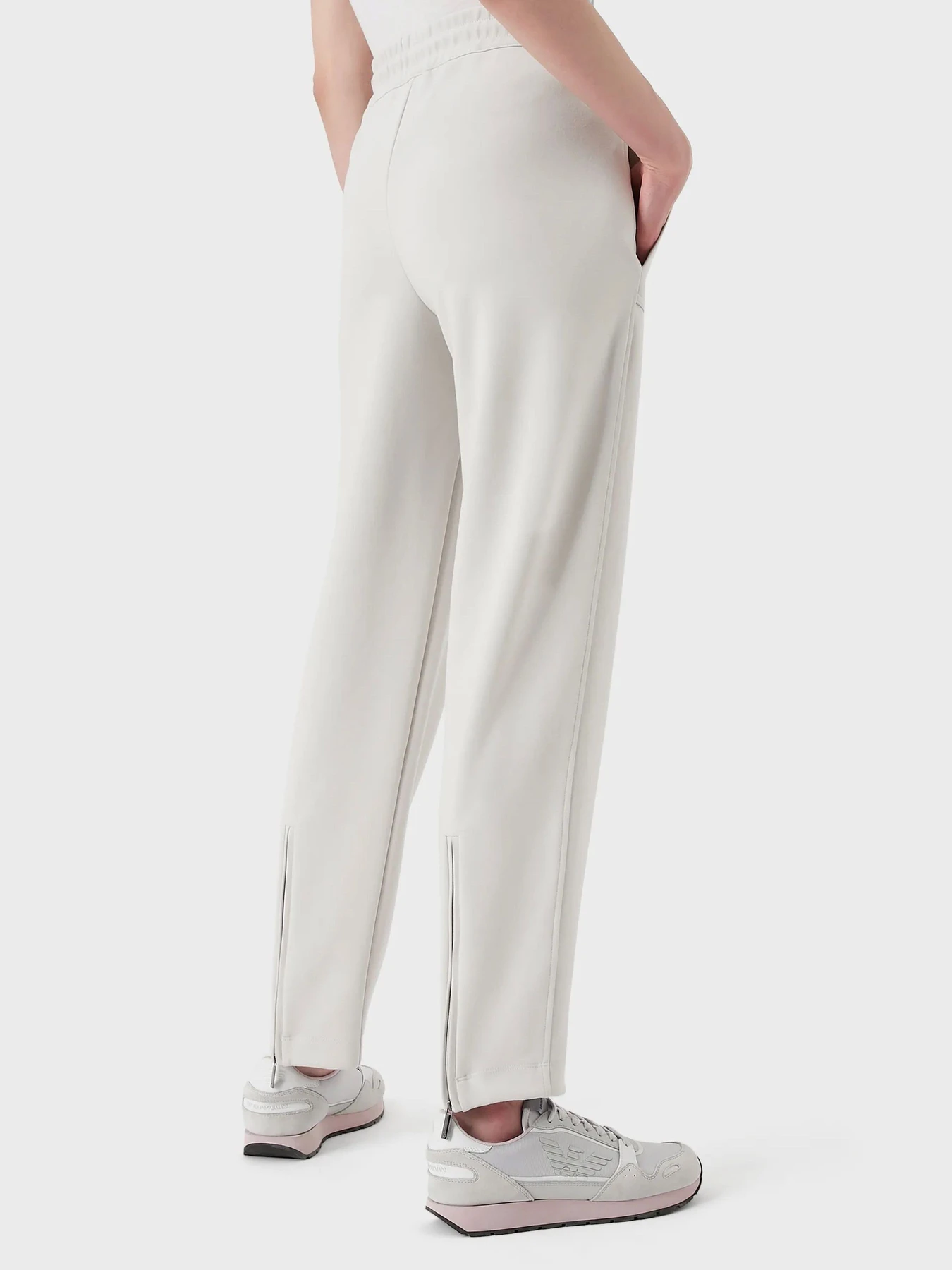 Брюки Emporio Armani модель 6L2P7A-2JRKZ-0602 Брюки Emporio Armani модель 6L2P7A-2JRKZ-0602 Фото