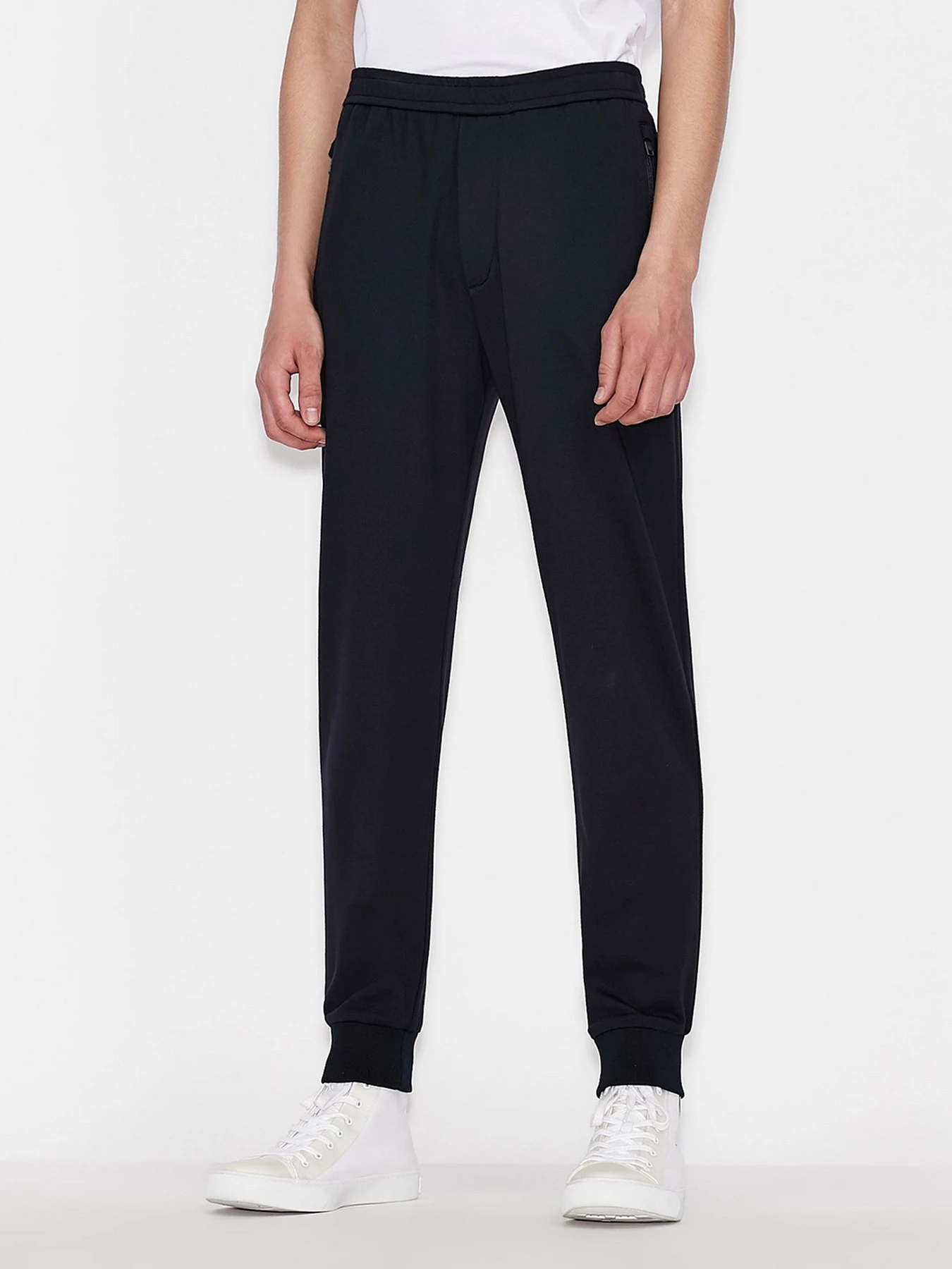 Брюки Armani Exchange модель 8NZP90-ZJ6JZ-1510 Брюки Armani Exchange модель 8NZP90-ZJ6JZ-1510 Фото