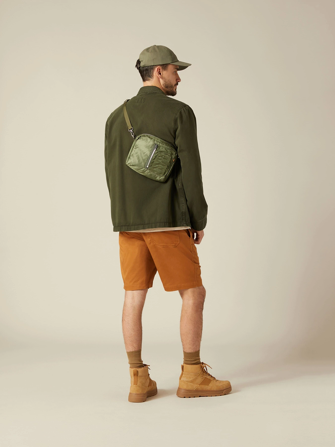 Куртки и дубленки Alpha Industries модель MSU52000C1_301 Куртки и дубленки Alpha Industries модель MSU52000C1_301 Фото