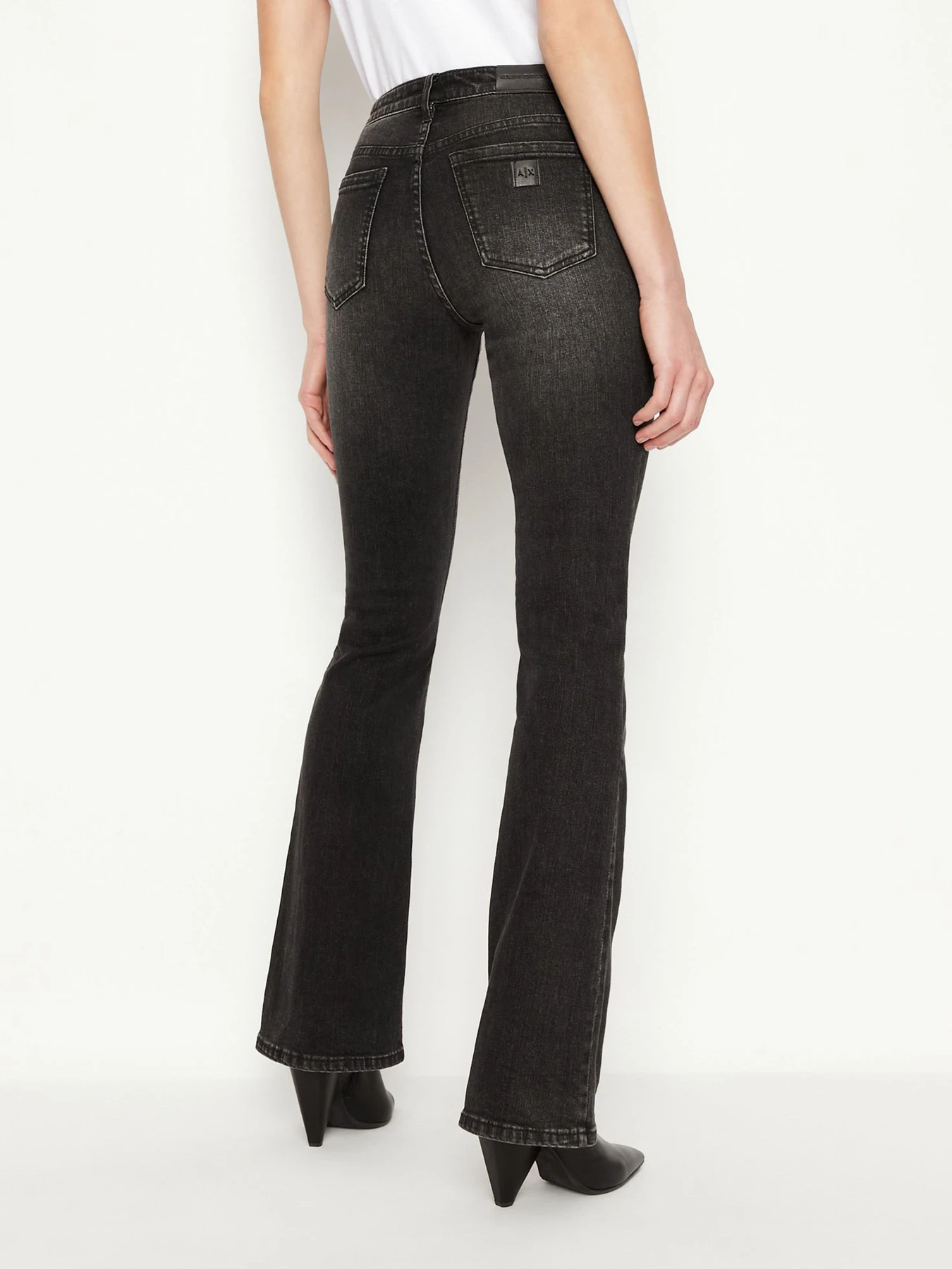 Джинсы Armani Exchange модель 6LYJ65-Y1HDZ-0903 Джинсы Armani Exchange модель 6LYJ65-Y1HDZ-0903 Фото