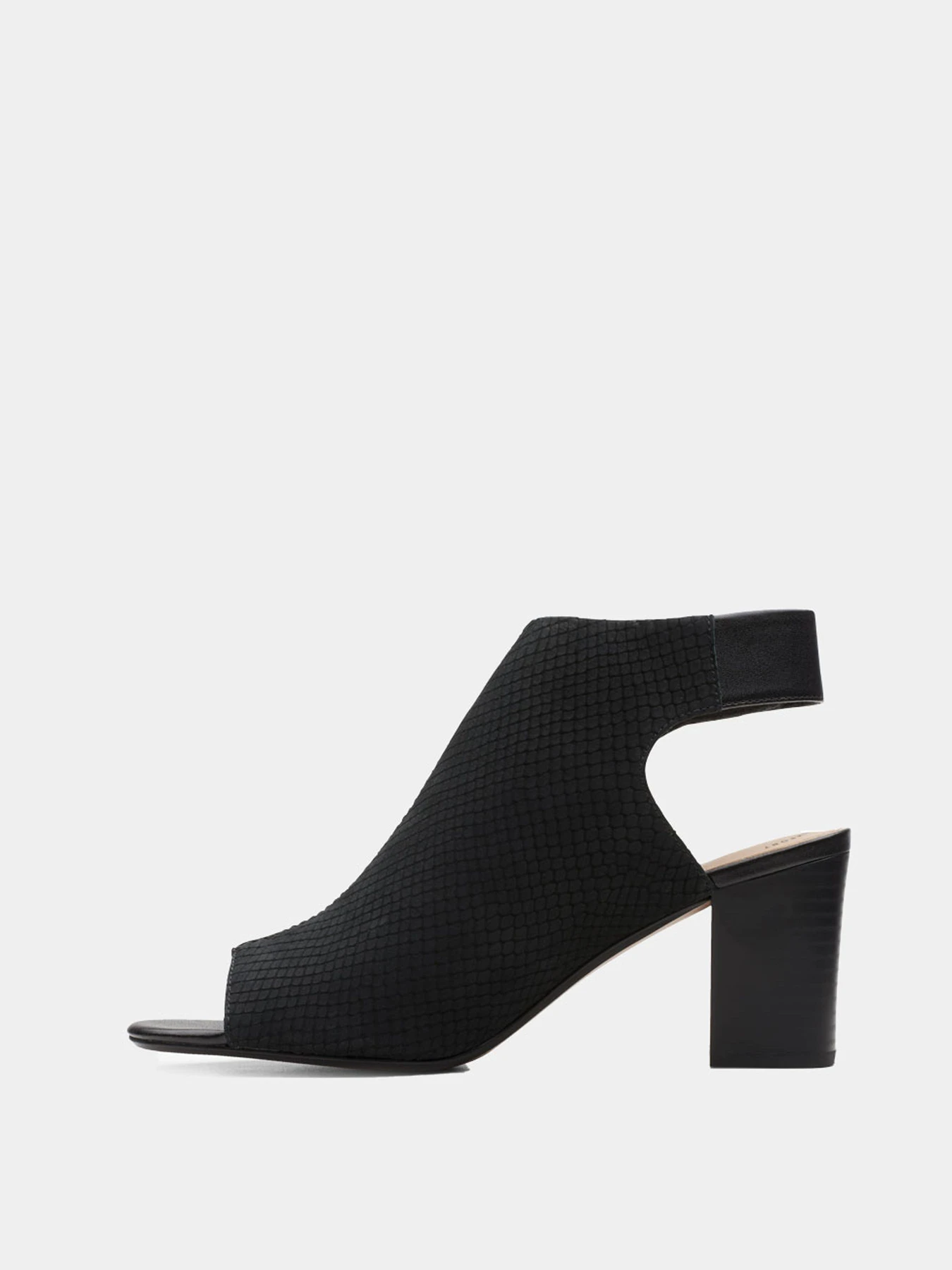 Сандалии Clarks модель 2614-7469 Сандалии Clarks модель 2614-7469 Фото