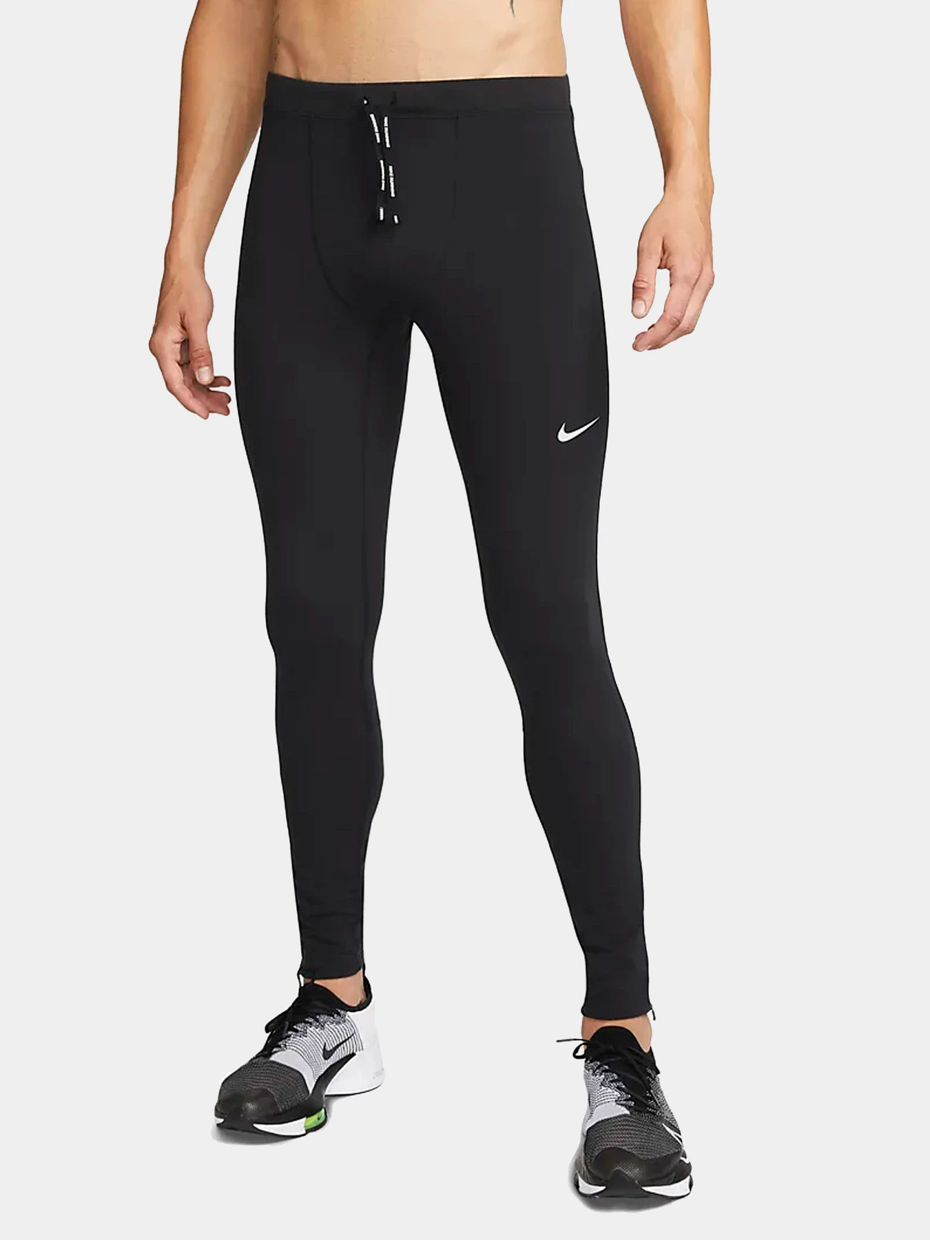 Брюки NIKE модель DD6700-010 Брюки NIKE модель DD6700-010 Фото