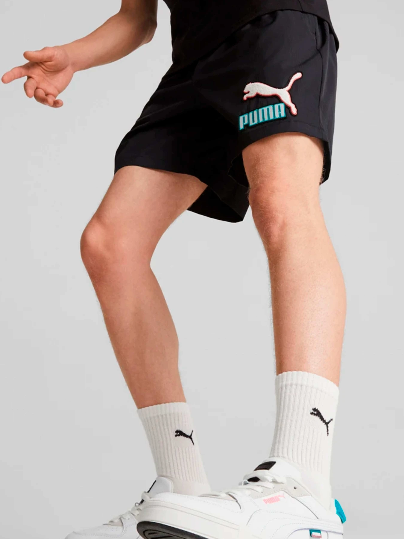 Шорты PUMA модель 53611101 Шорты PUMA модель 53611101 Фото