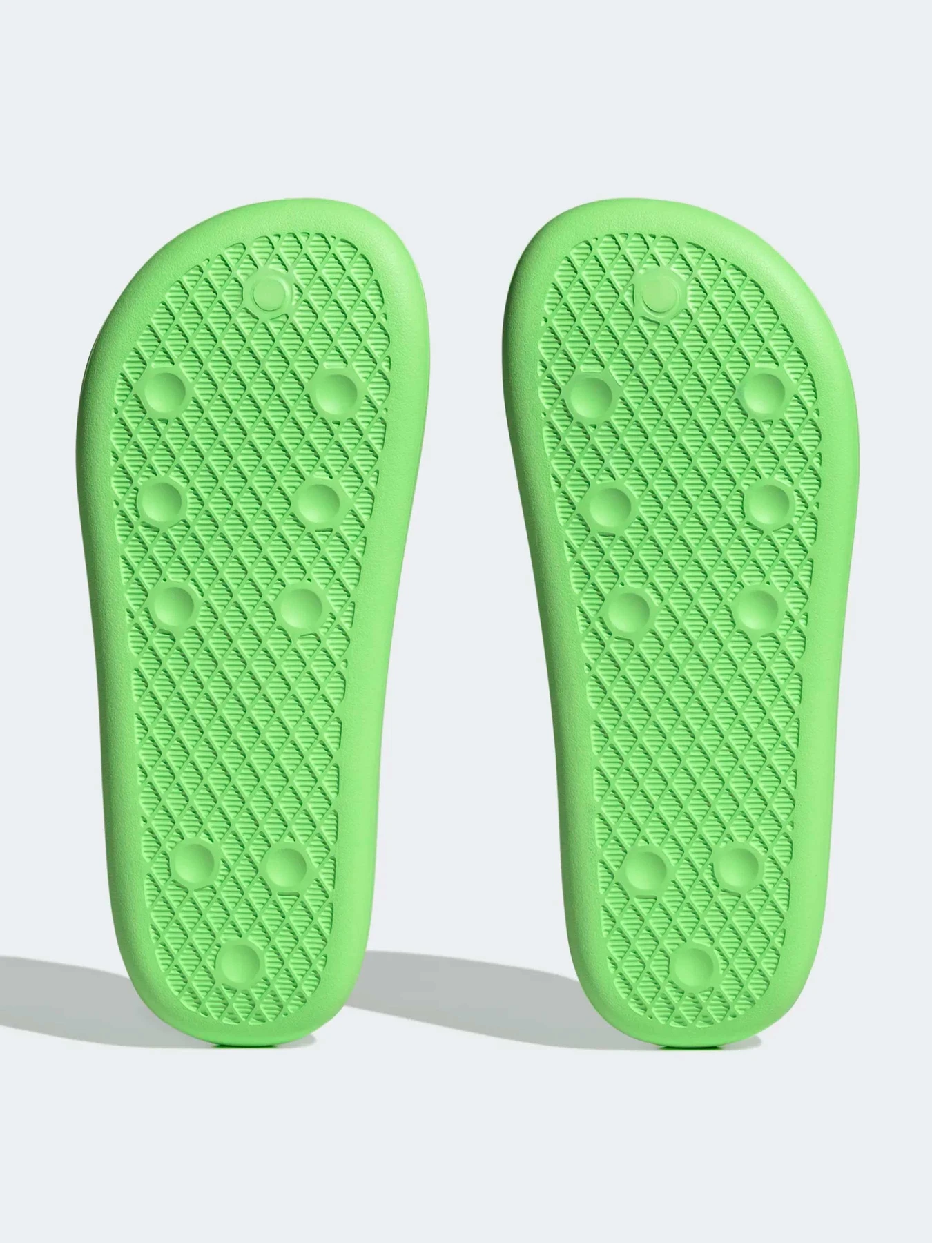 Шлёпанцы Adidas модель FZ6411 Шлёпанцы Adidas модель FZ6411 Фото