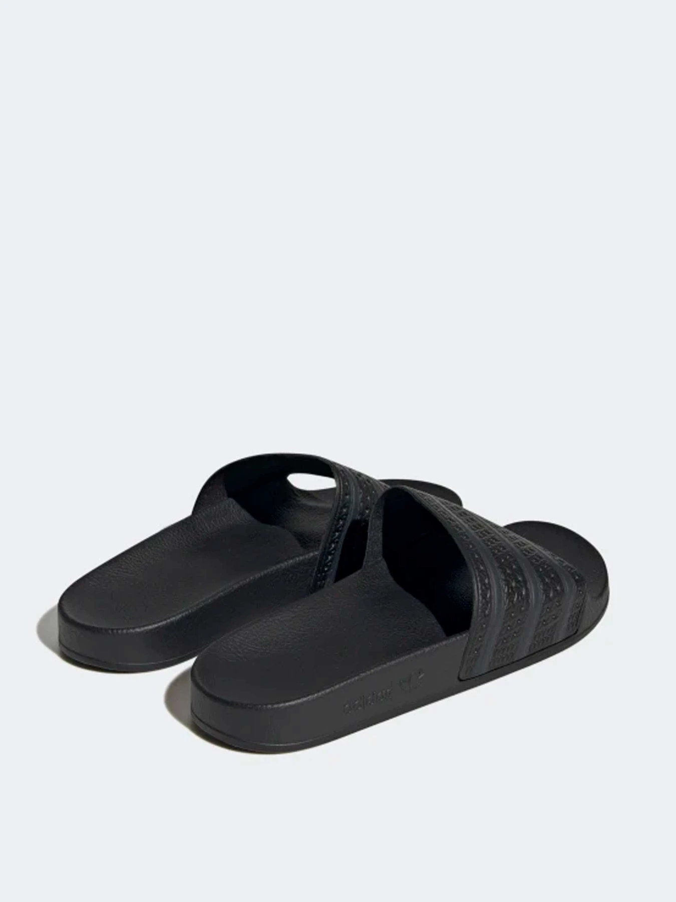 Шлёпанцы Adidas модель FZ6452 Шлёпанцы Adidas модель FZ6452 Фото