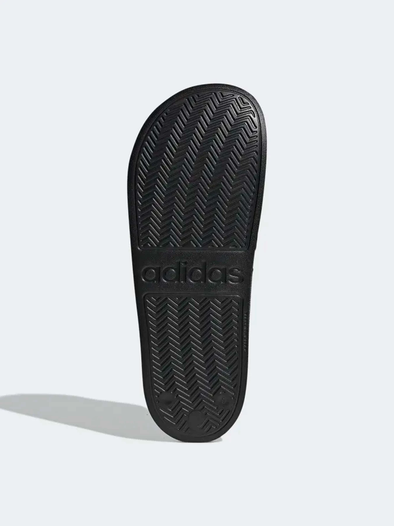 Шлёпанцы Adidas модель GZ1013 Шлёпанцы Adidas модель GZ1013 Фото