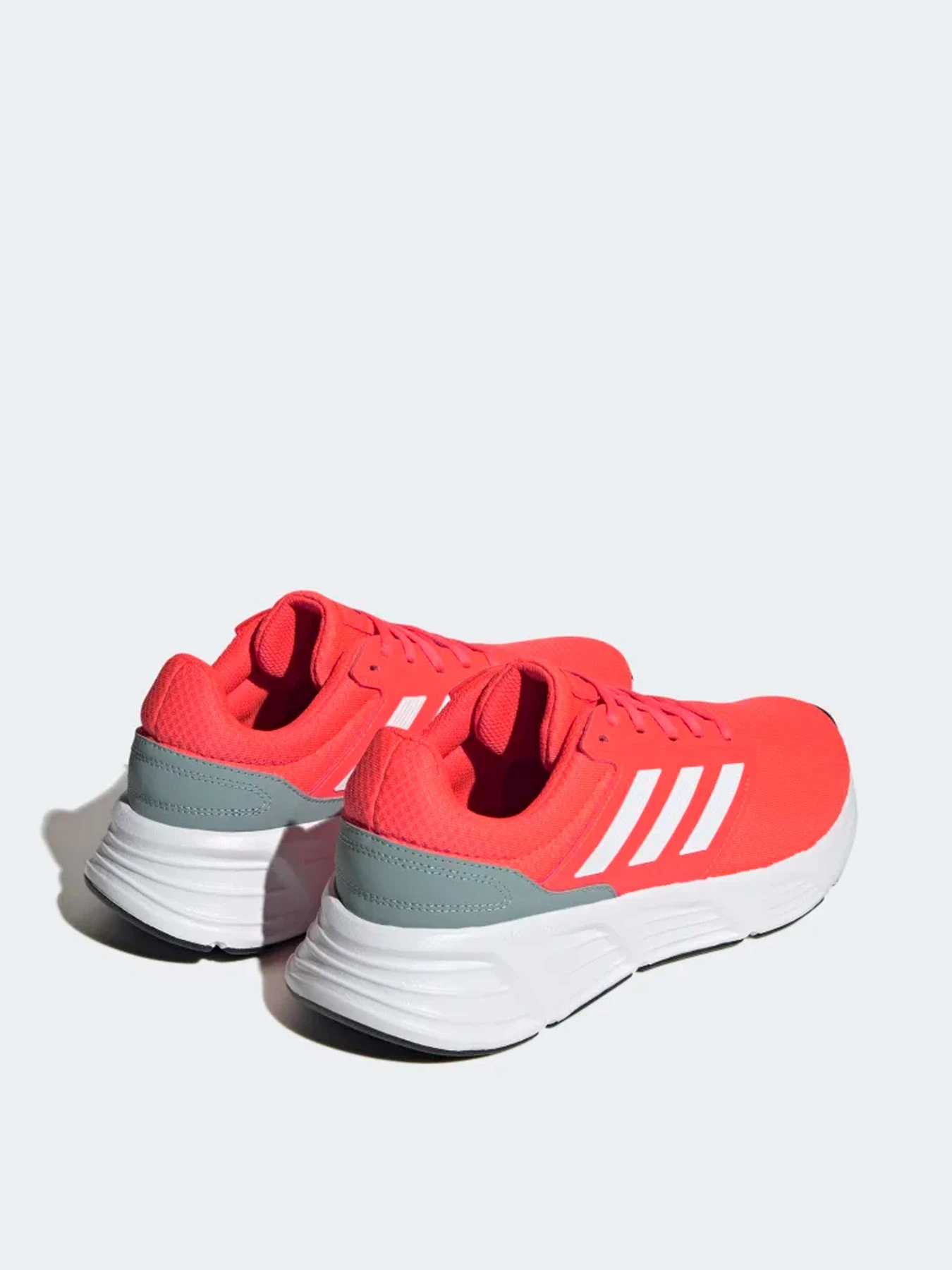 Кроссовки Adidas модель HP2417 Кроссовки Adidas модель HP2417 Фото