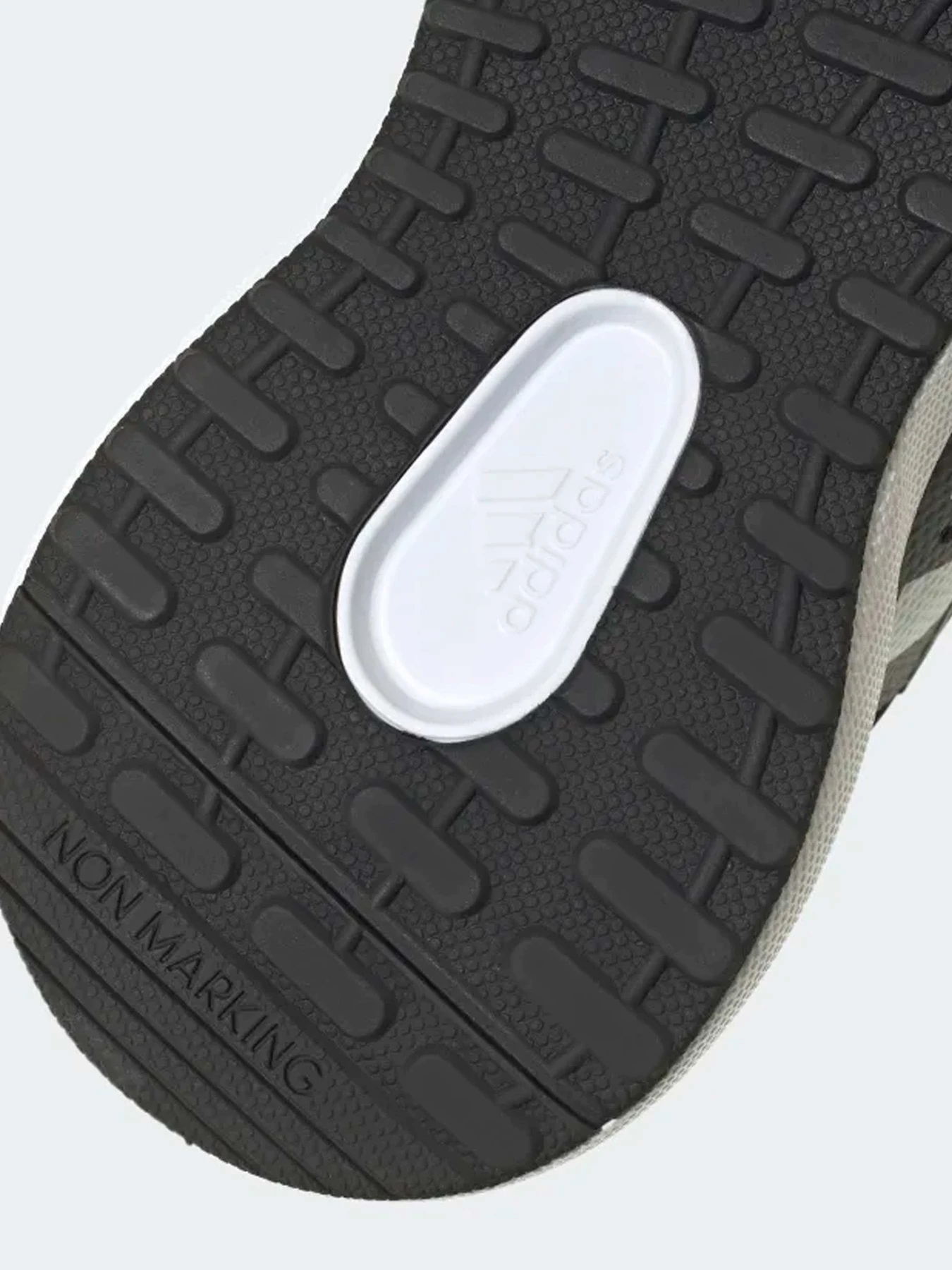 Кроссовки Adidas модель HP5448 Кроссовки Adidas модель HP5448 Фото