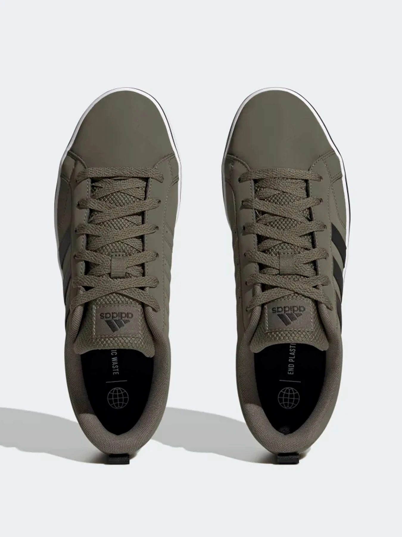Кроссовки Adidas модель HP6002 Кроссовки Adidas модель HP6002 Фото