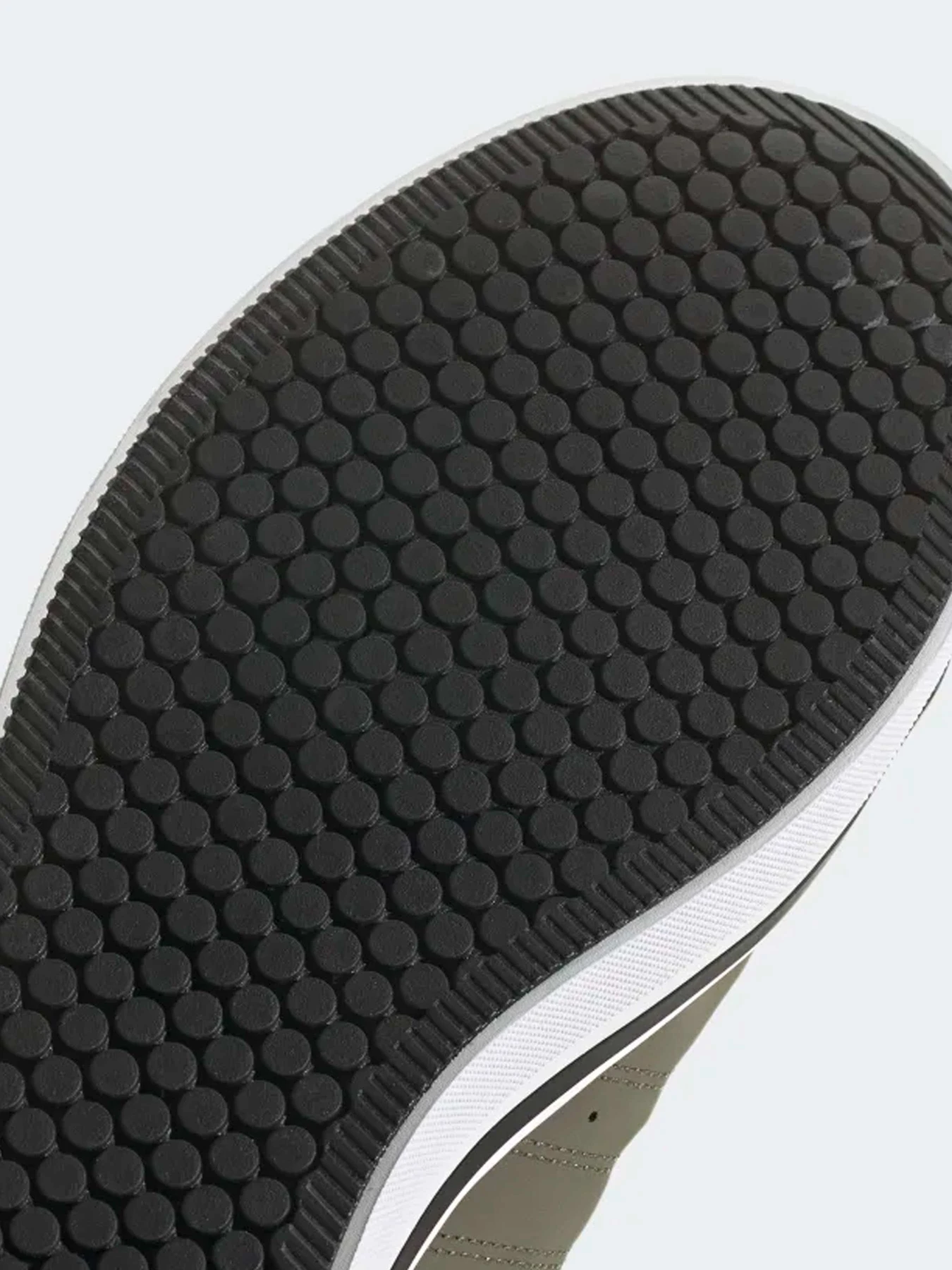 Кроссовки Adidas модель HP6002 Кроссовки Adidas модель HP6002 Фото