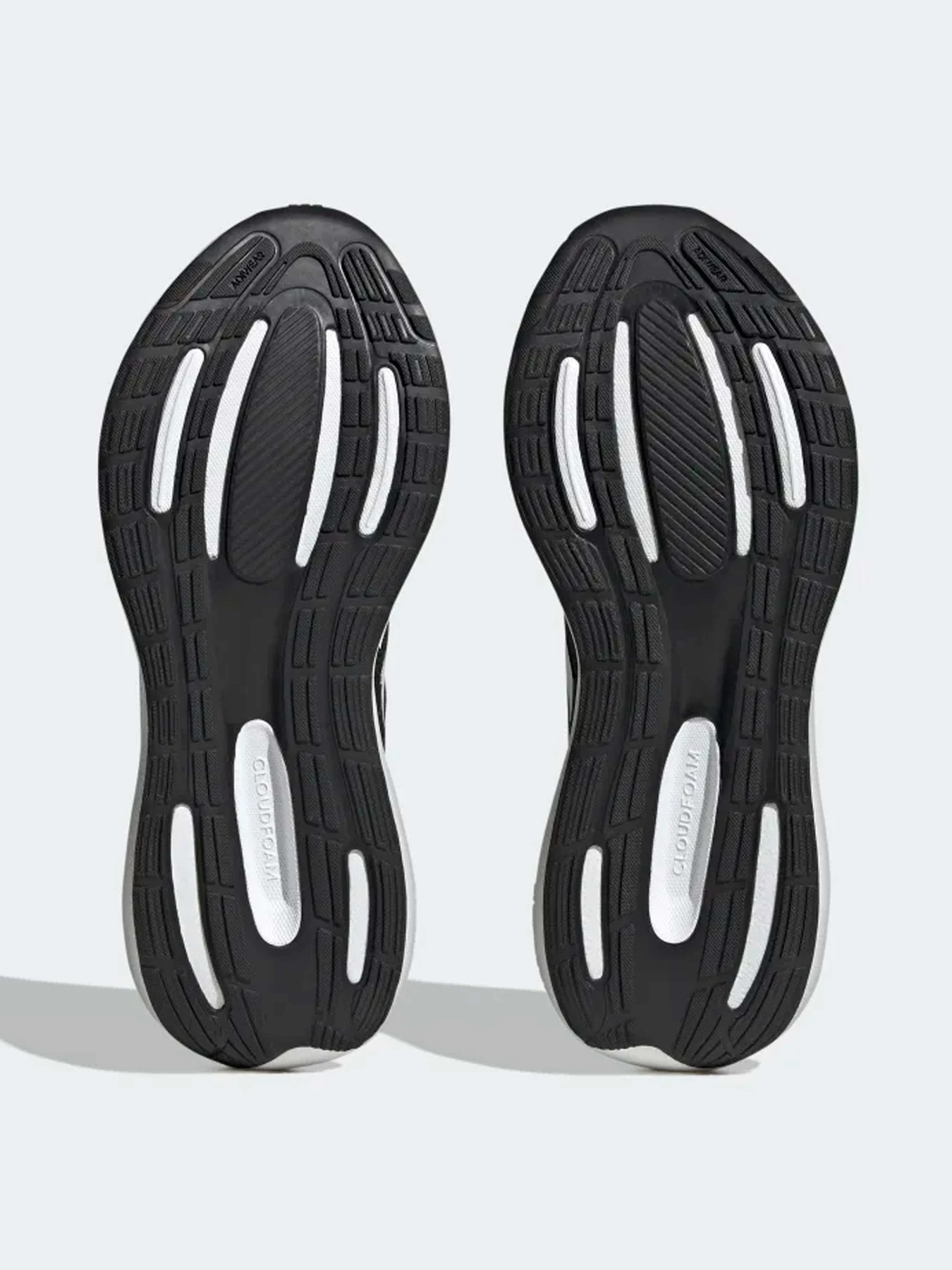 Кроссовки Adidas модель HP7556 Кроссовки Adidas модель HP7556 Фото