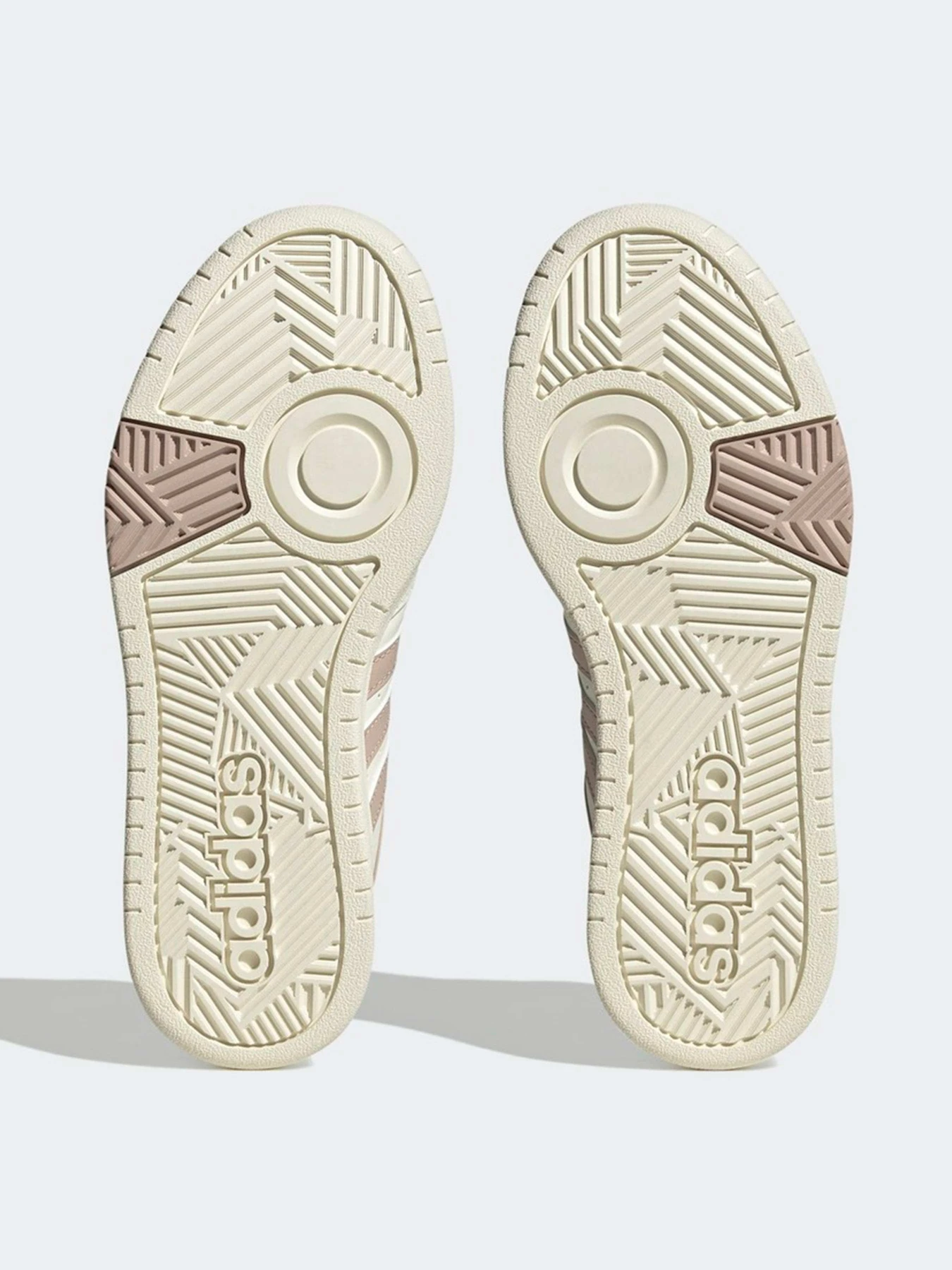 Кроссовки Adidas модель HP7965 Кроссовки Adidas модель HP7965 Фото