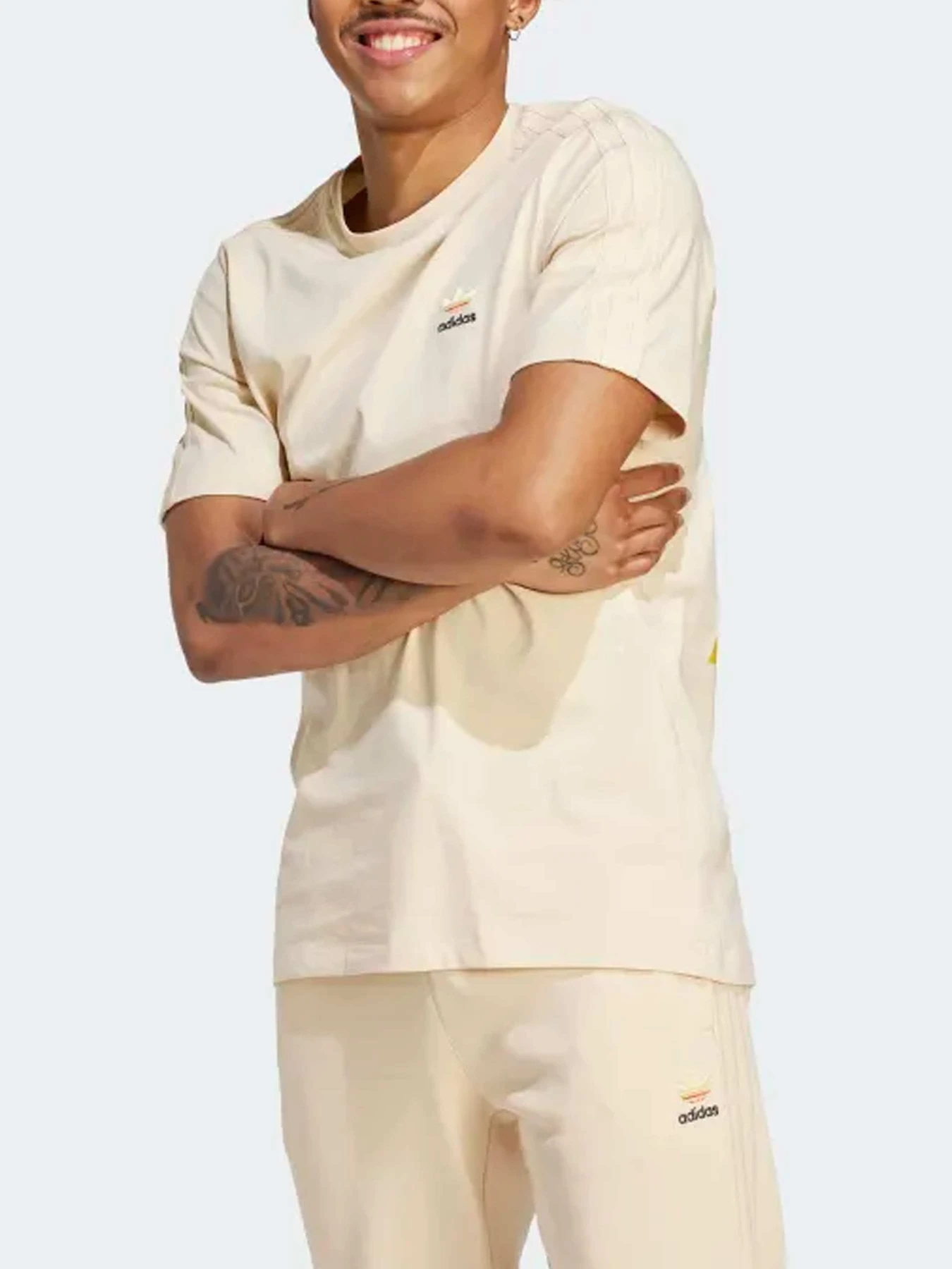 Футболки и поло Adidas модель HZ1155 Футболки и поло Adidas модель HZ1155 Фото