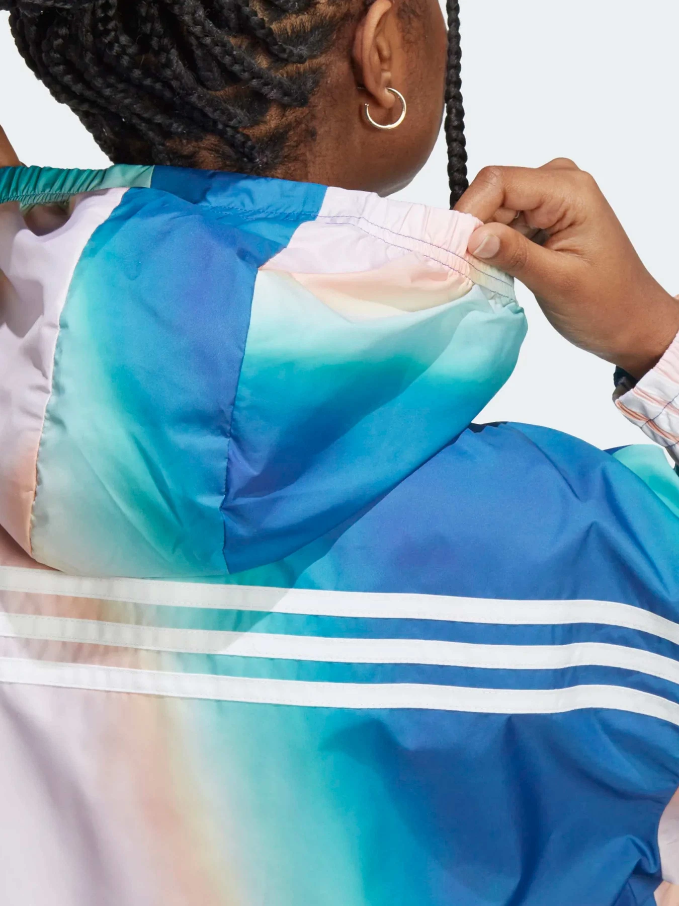 Куртки и дубленки Adidas модель IC0470 Куртки и дубленки Adidas модель IC0470 Фото
