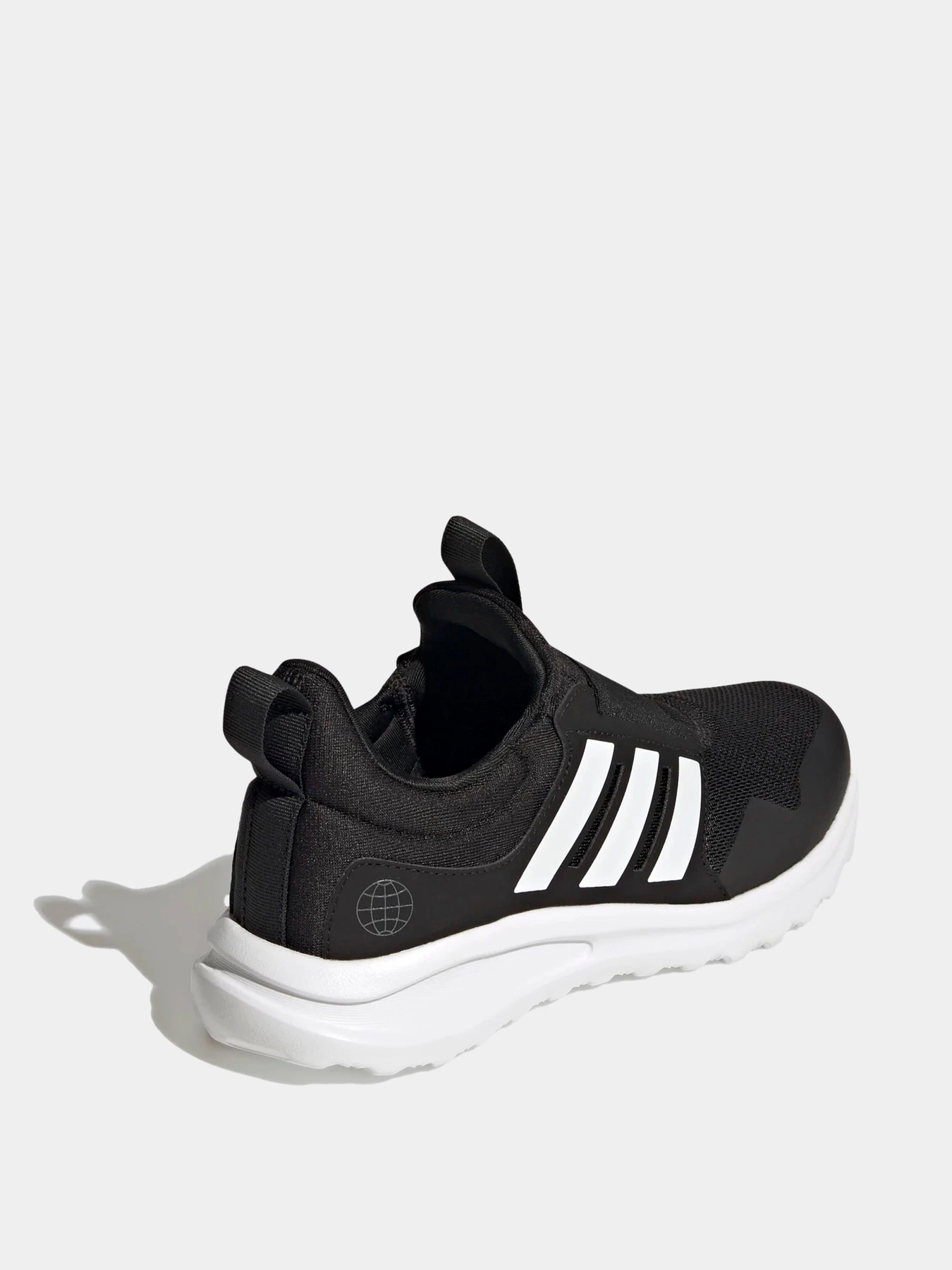 Кроссовки Adidas модель GW4060 Кроссовки Adidas модель GW4060 Фото