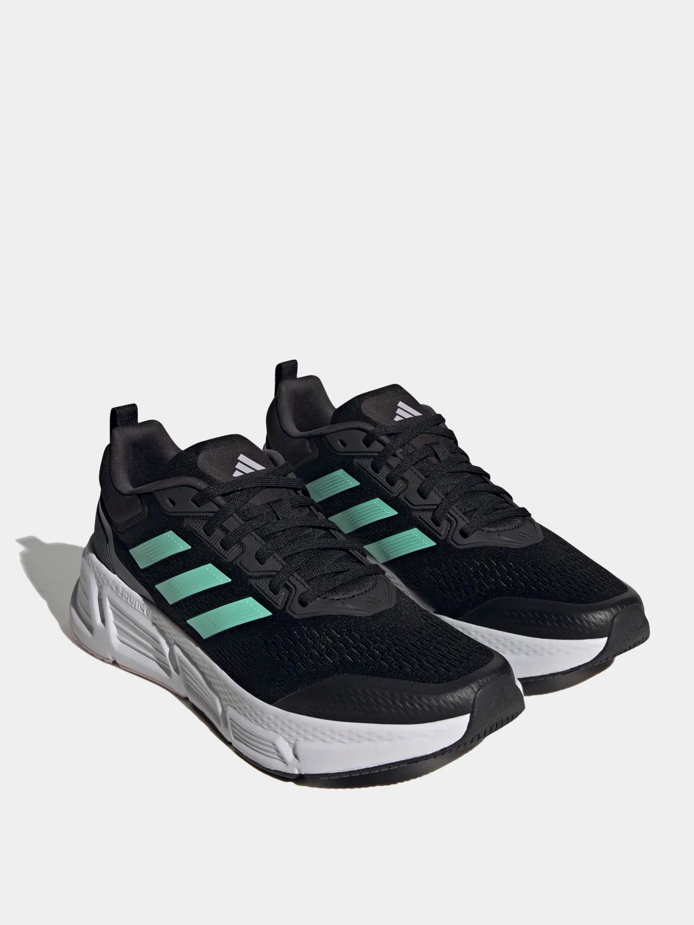 Кроссовки Adidas модель HP2438 Кроссовки Adidas модель HP2438 Фото