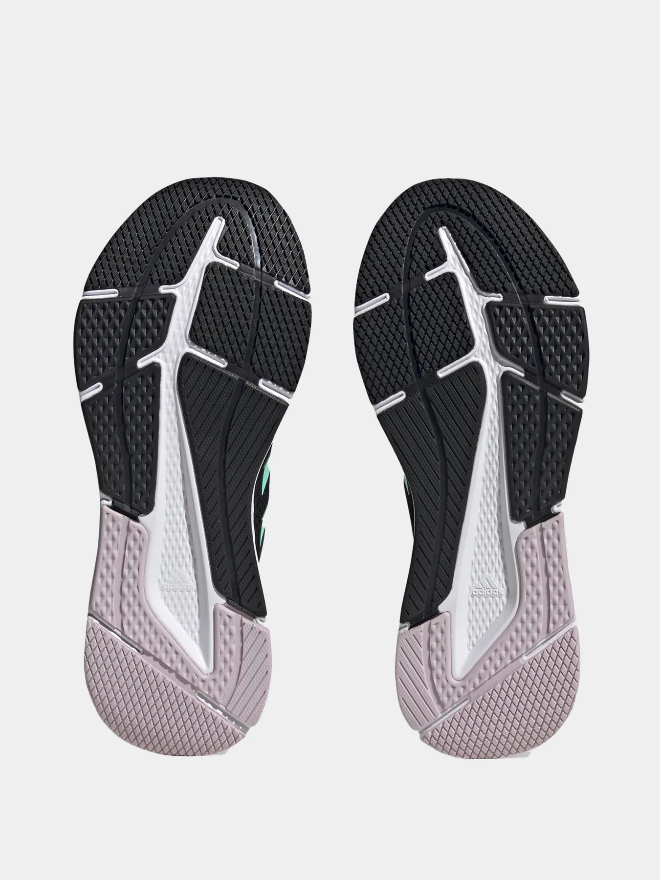 Кроссовки Adidas модель HP2438 Кроссовки Adidas модель HP2438 Фото
