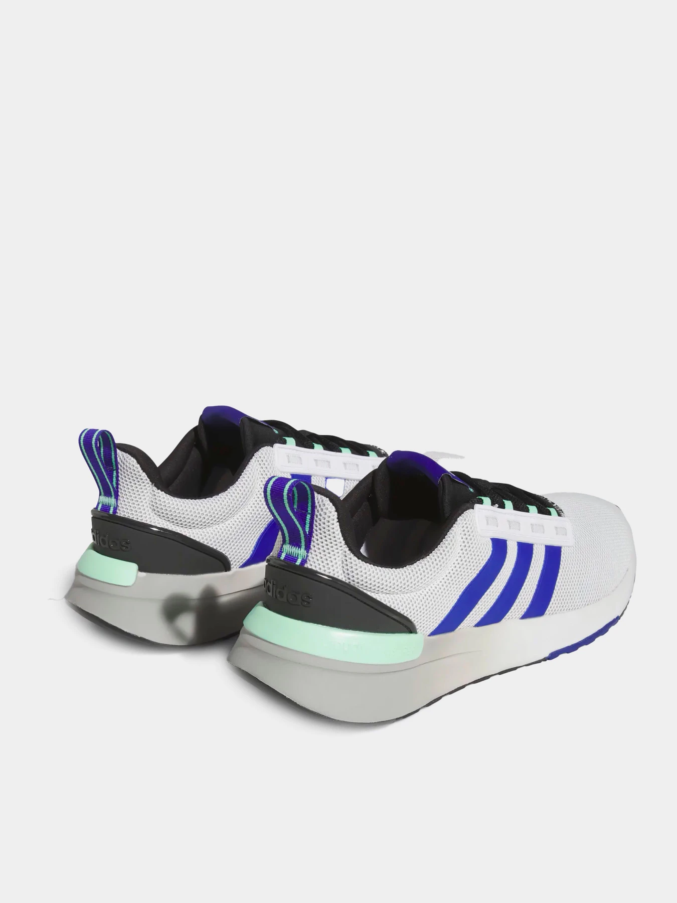 Кроссовки Adidas модель HP2722 Кроссовки Adidas модель HP2722 Фото
