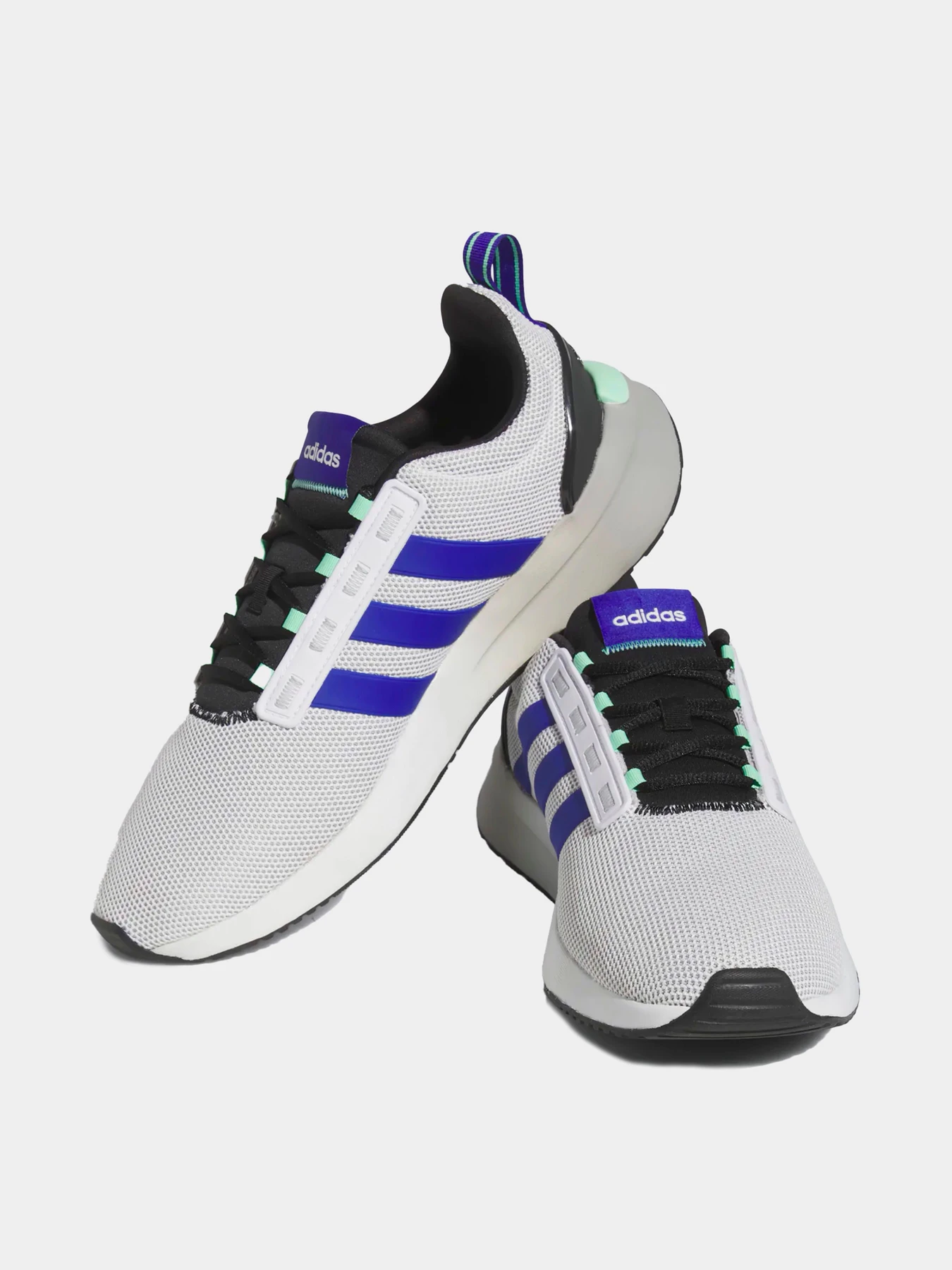 Кроссовки Adidas модель HP2722 Кроссовки Adidas модель HP2722 Фото
