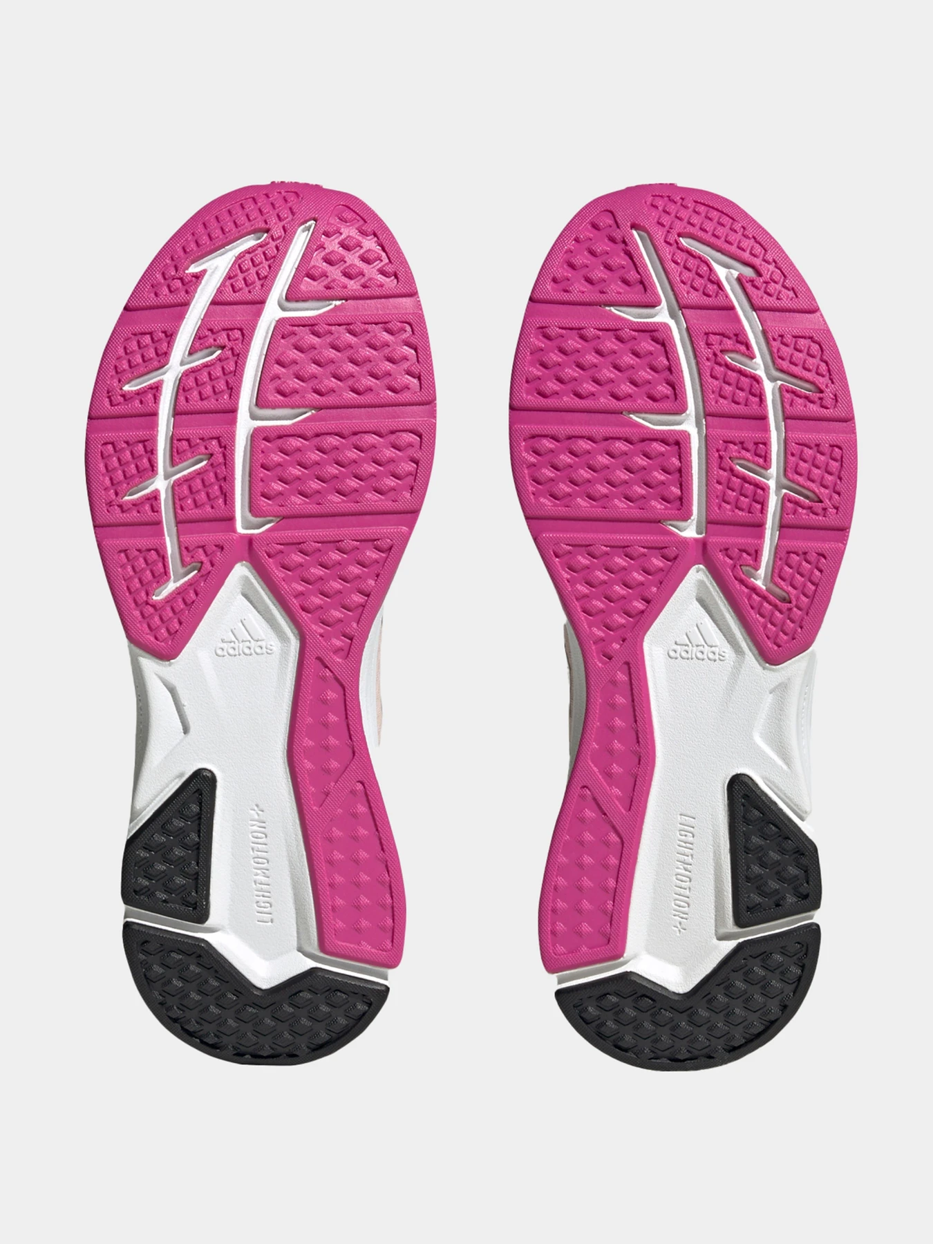 Кроссовки Adidas модель HP5692 Кроссовки Adidas модель HP5692 Фото
