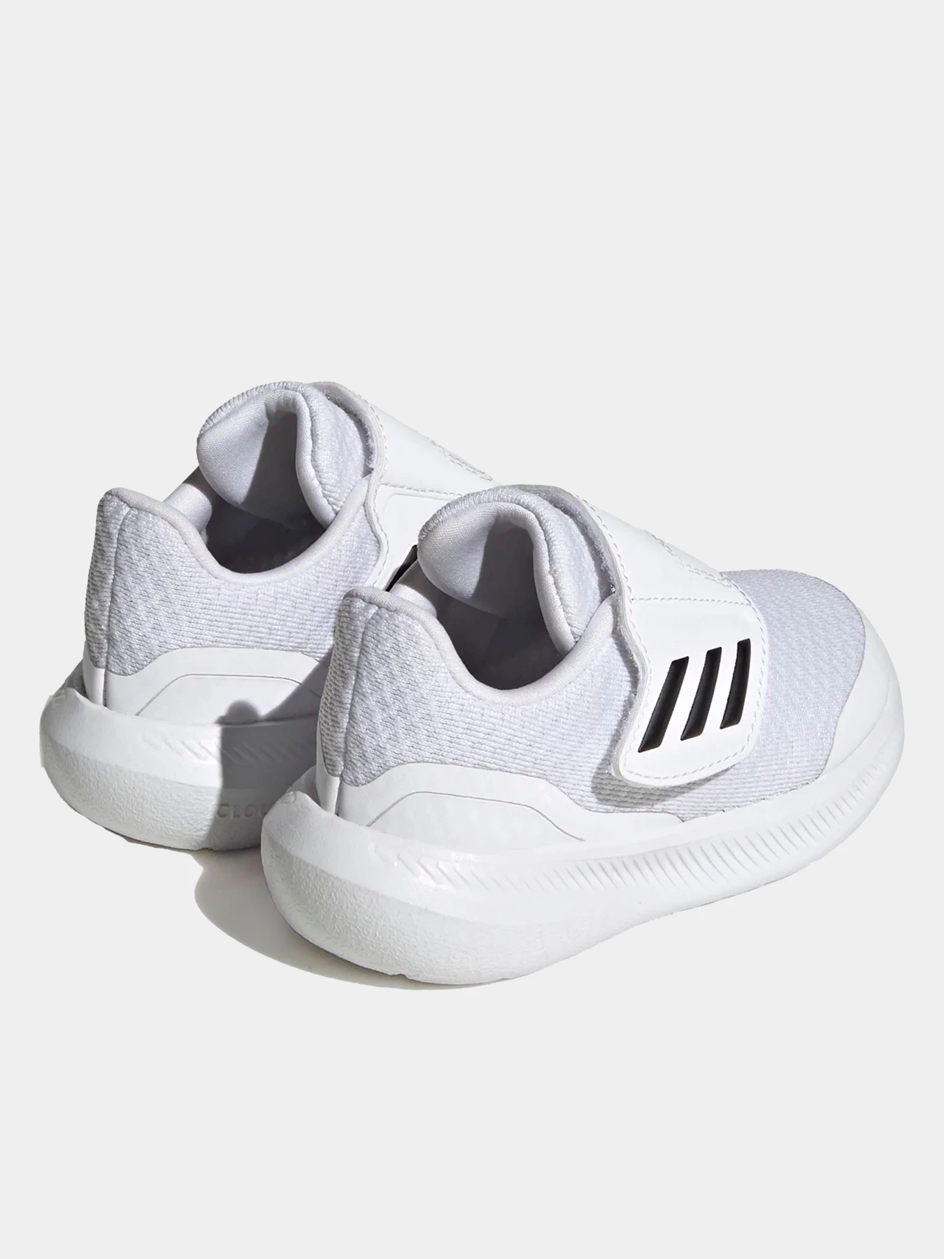 Кроссовки Adidas модель HP5864 Кроссовки Adidas модель HP5864 Фото