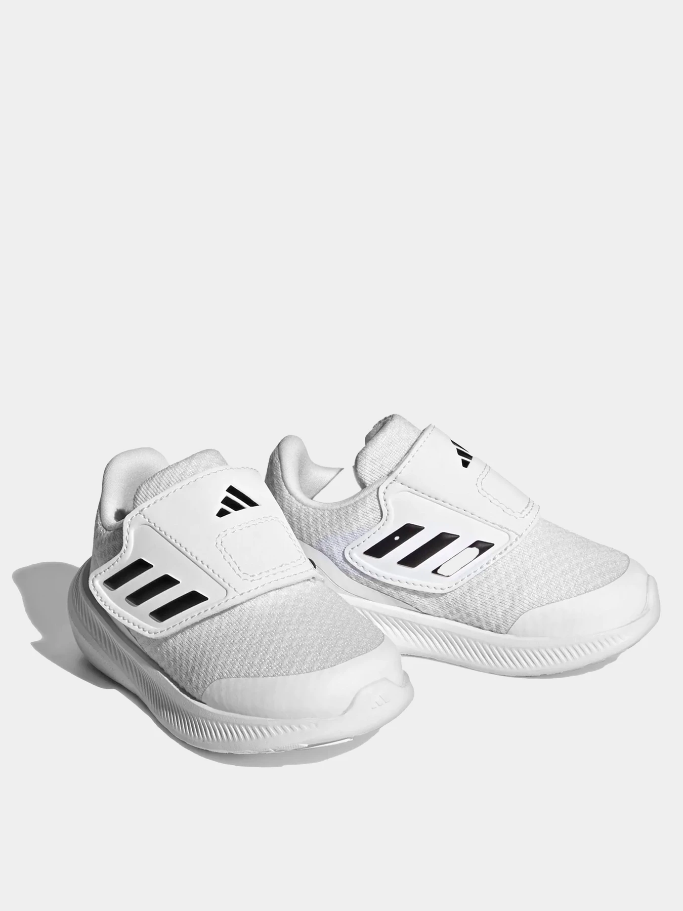 Кроссовки Adidas модель HP5864 Кроссовки Adidas модель HP5864 Фото