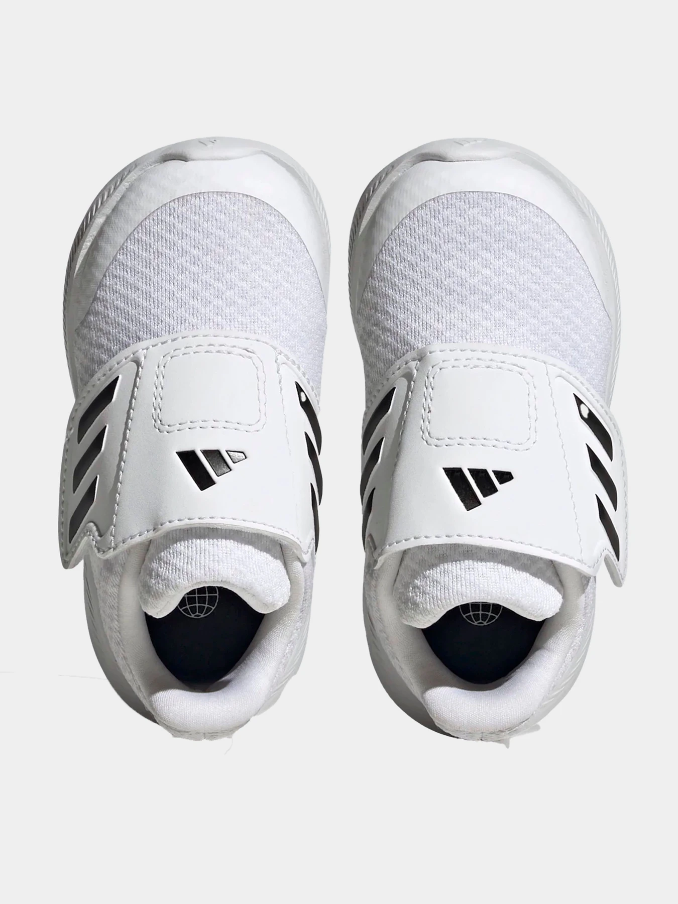 Кроссовки Adidas модель HP5864 Кроссовки Adidas модель HP5864 Фото