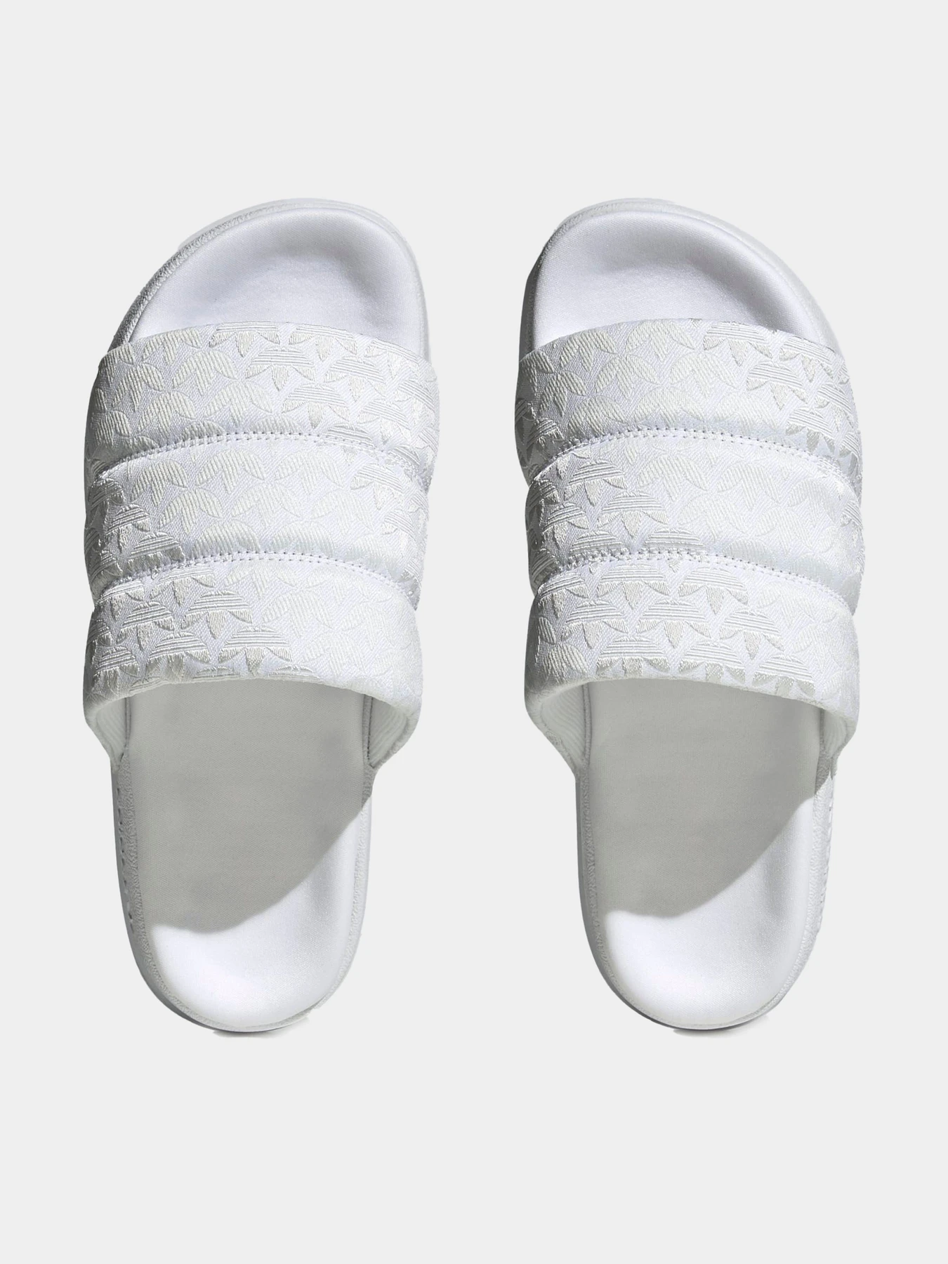 Шлёпанцы Adidas модель HQ6070 Шлёпанцы Adidas модель HQ6070 Фото