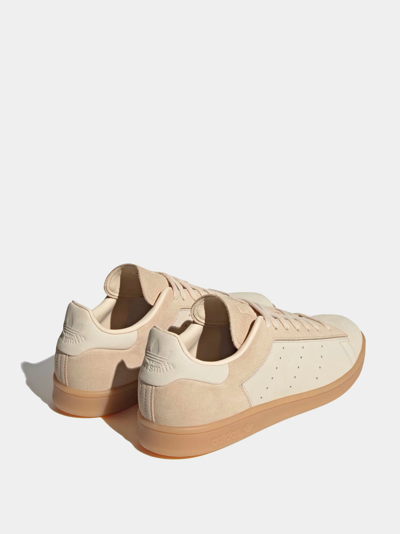 Кроссовки Adidas модель HQ6831 Кроссовки Adidas модель HQ6831 Фото