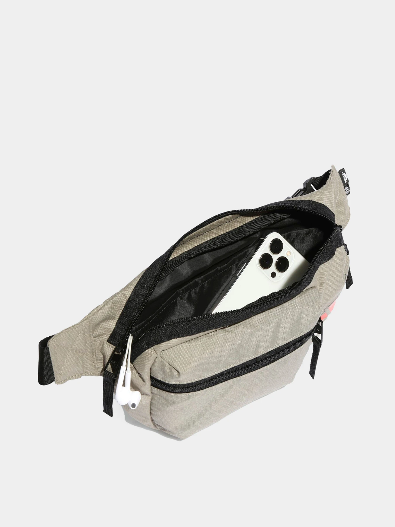 Сумки Adidas модель HT4758 Сумки Adidas модель HT4758 Фото