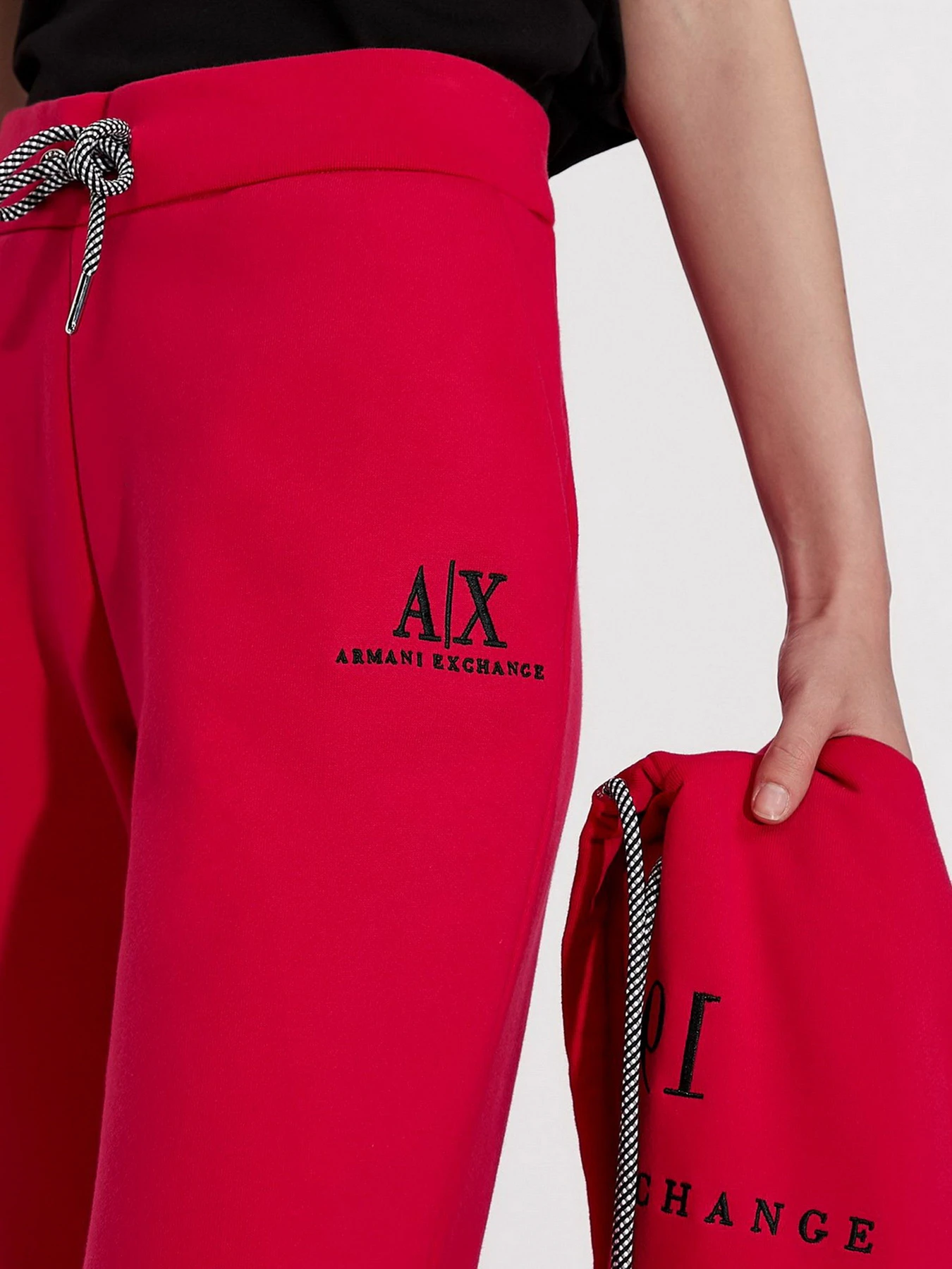 Брюки Armani Exchange модель 6KYP82-YJ3NZ-1492 Брюки Armani Exchange модель 6KYP82-YJ3NZ-1492 Фото