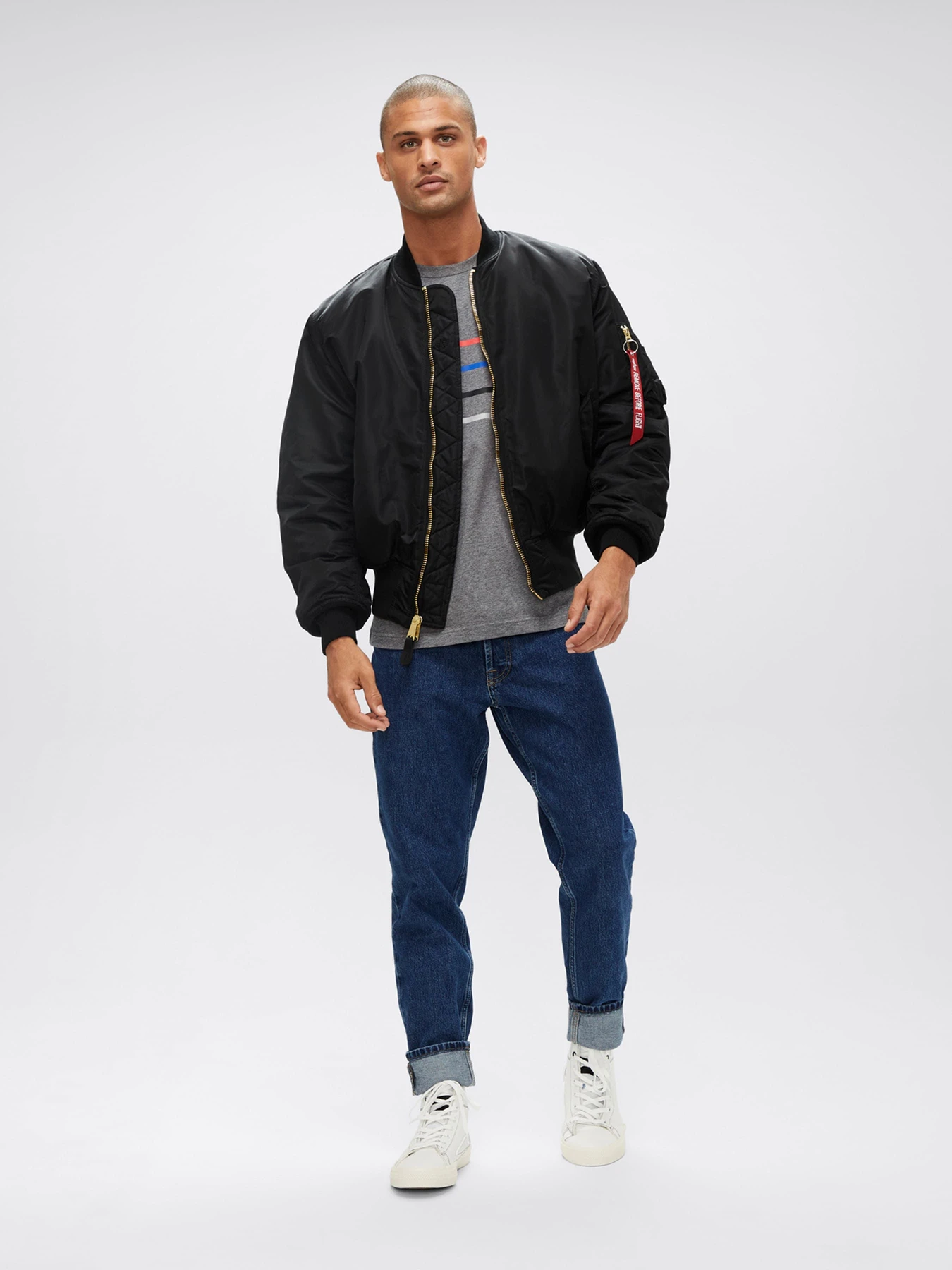 Куртки и дубленки Alpha Industries модель MJM21300C1_001 Куртки и дубленки Alpha Industries модель MJM21300C1_001 Фото