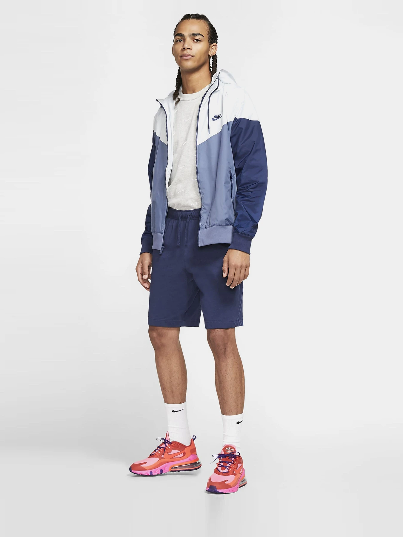Шорты NIKE модель BV2772-410 Шорты NIKE модель BV2772-410 Фото